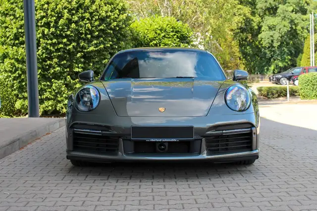 Porsche 911 view 2