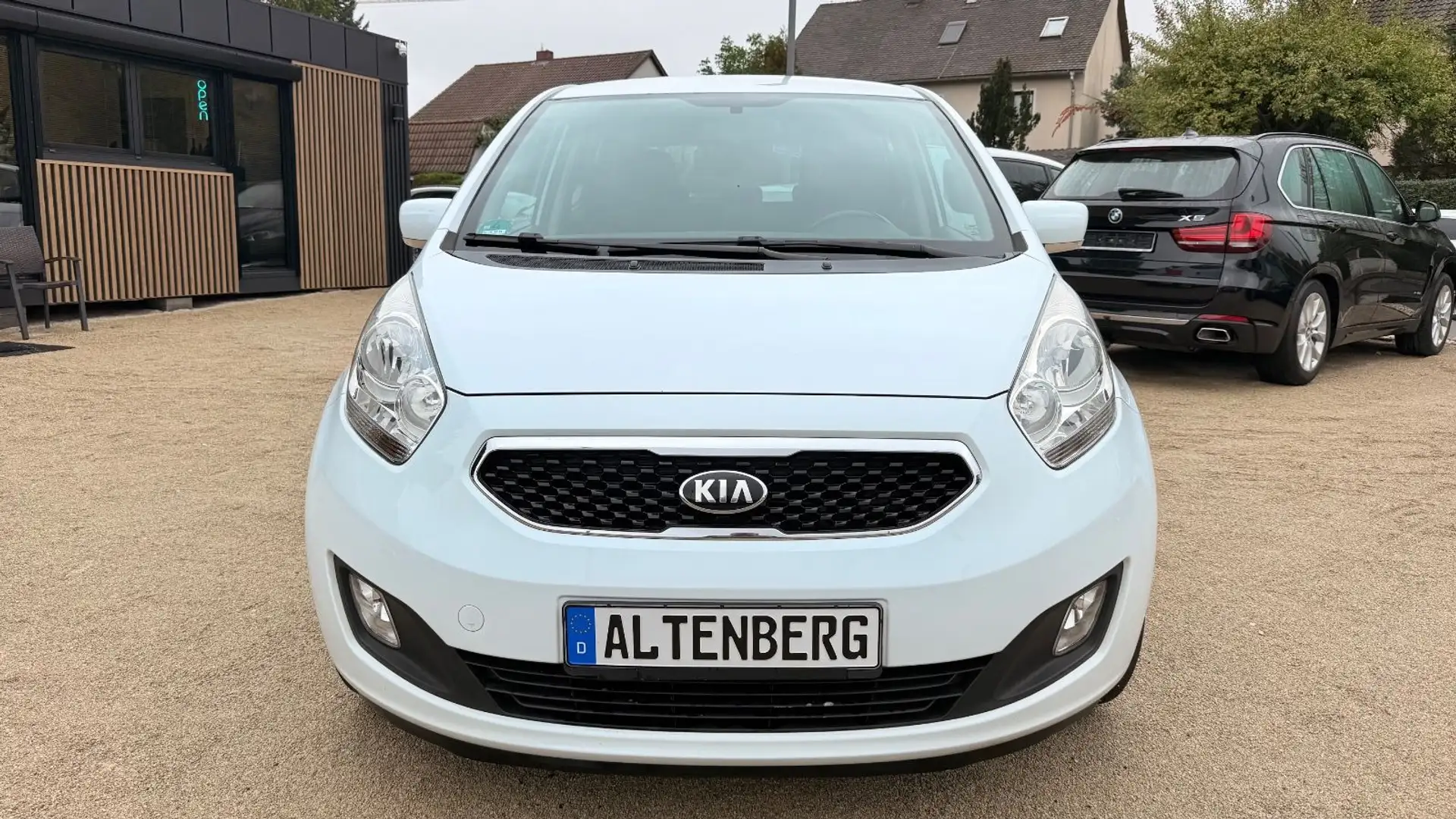 Kia Venga FIFA World Cup Edition Weiß - 2