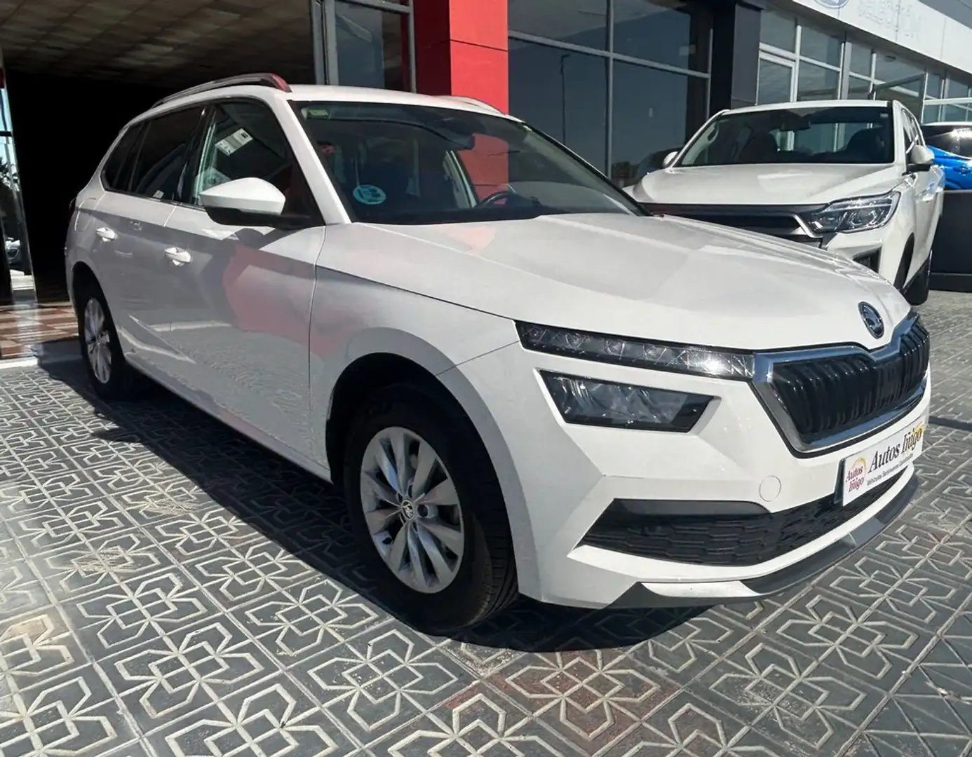 Skoda Kamiq 1.0 TSI Emotion 81kW Blanco - 1