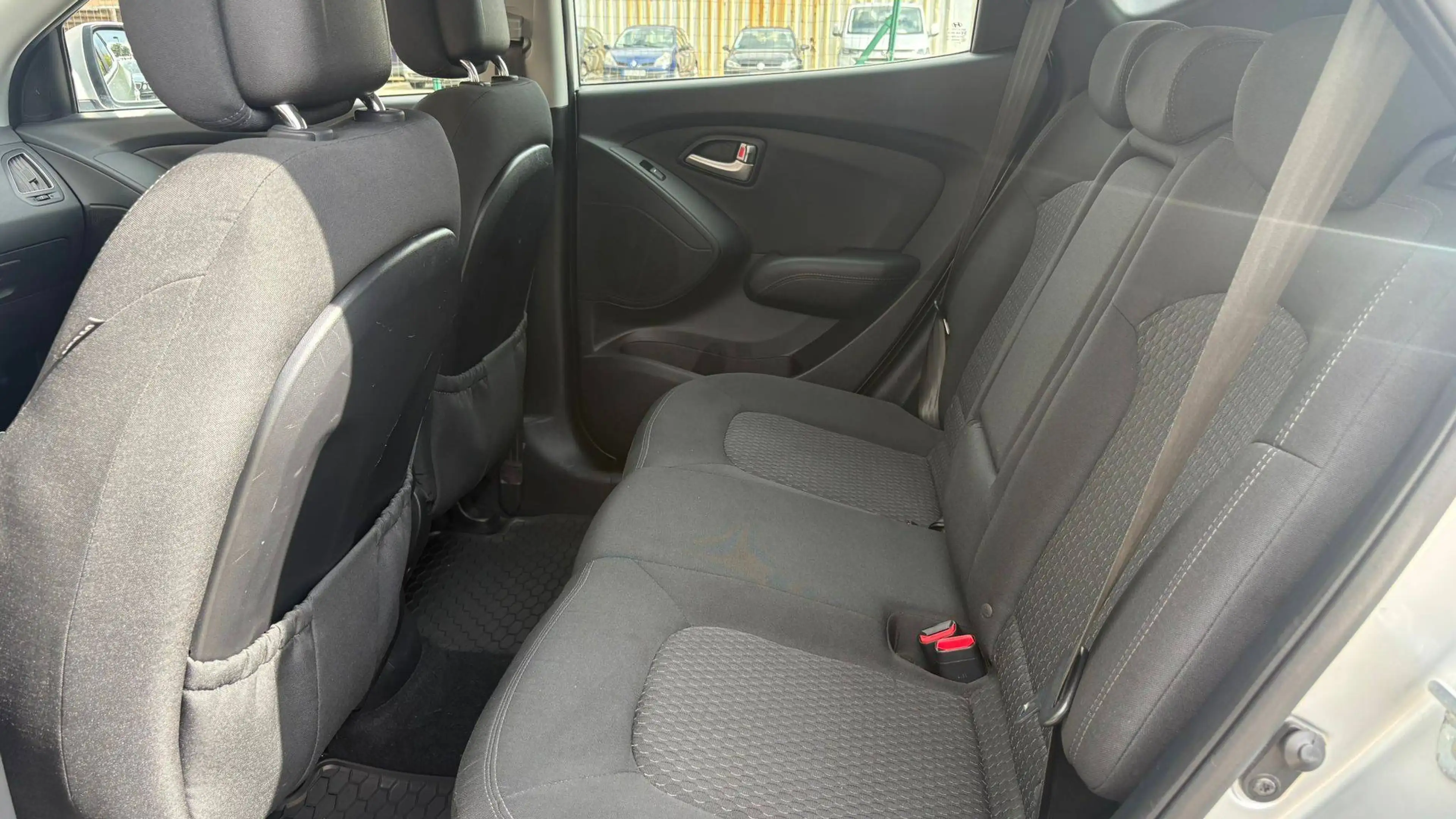 Hyundai iX35 1.6 5 Star Edition *2.Hand*Klima*AHK*Finanzierung* — photo 10