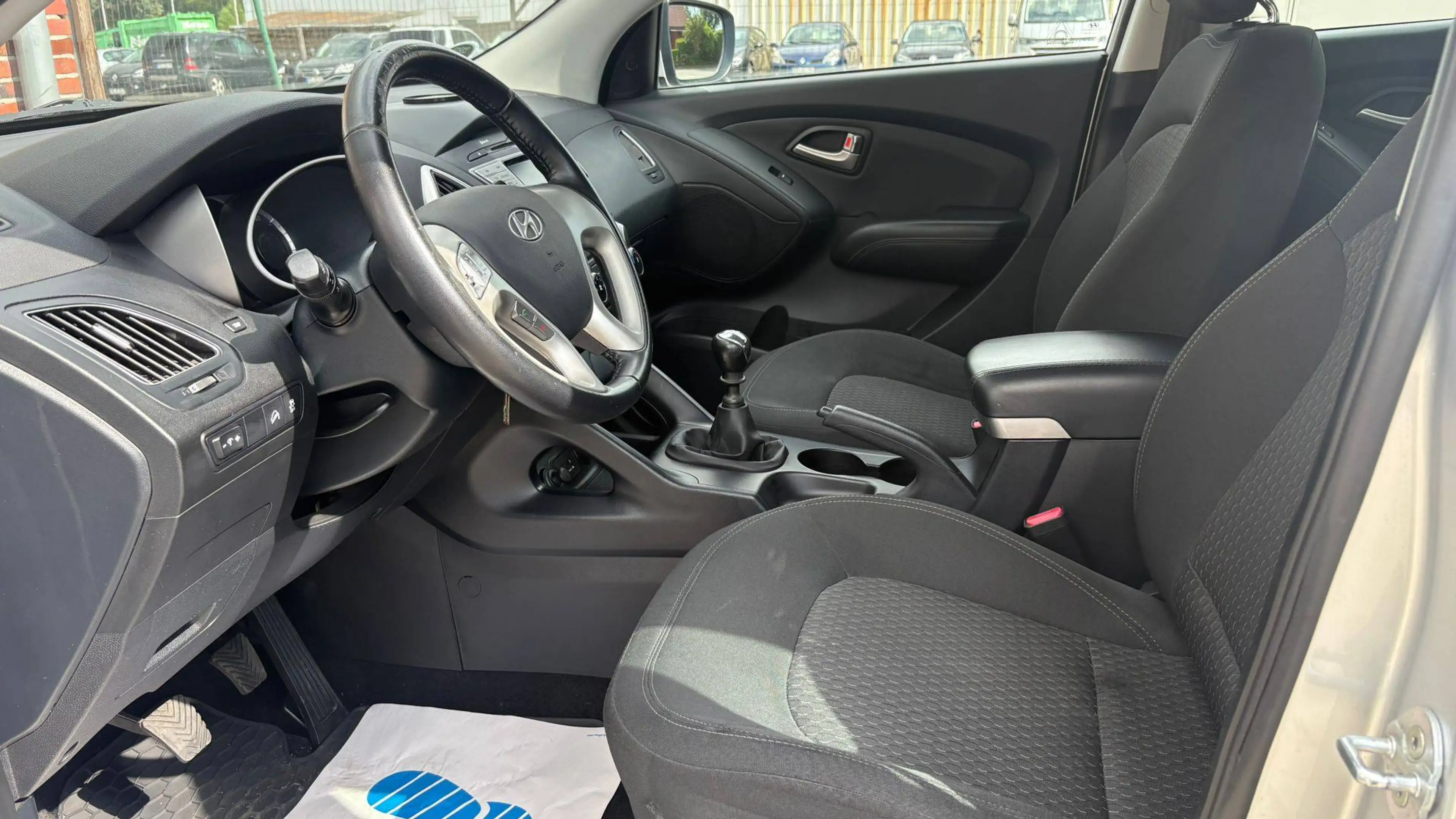 Hyundai iX35 1.6 5 Star Edition *2.Hand*Klima*AHK*Finanzierung* — photo 8