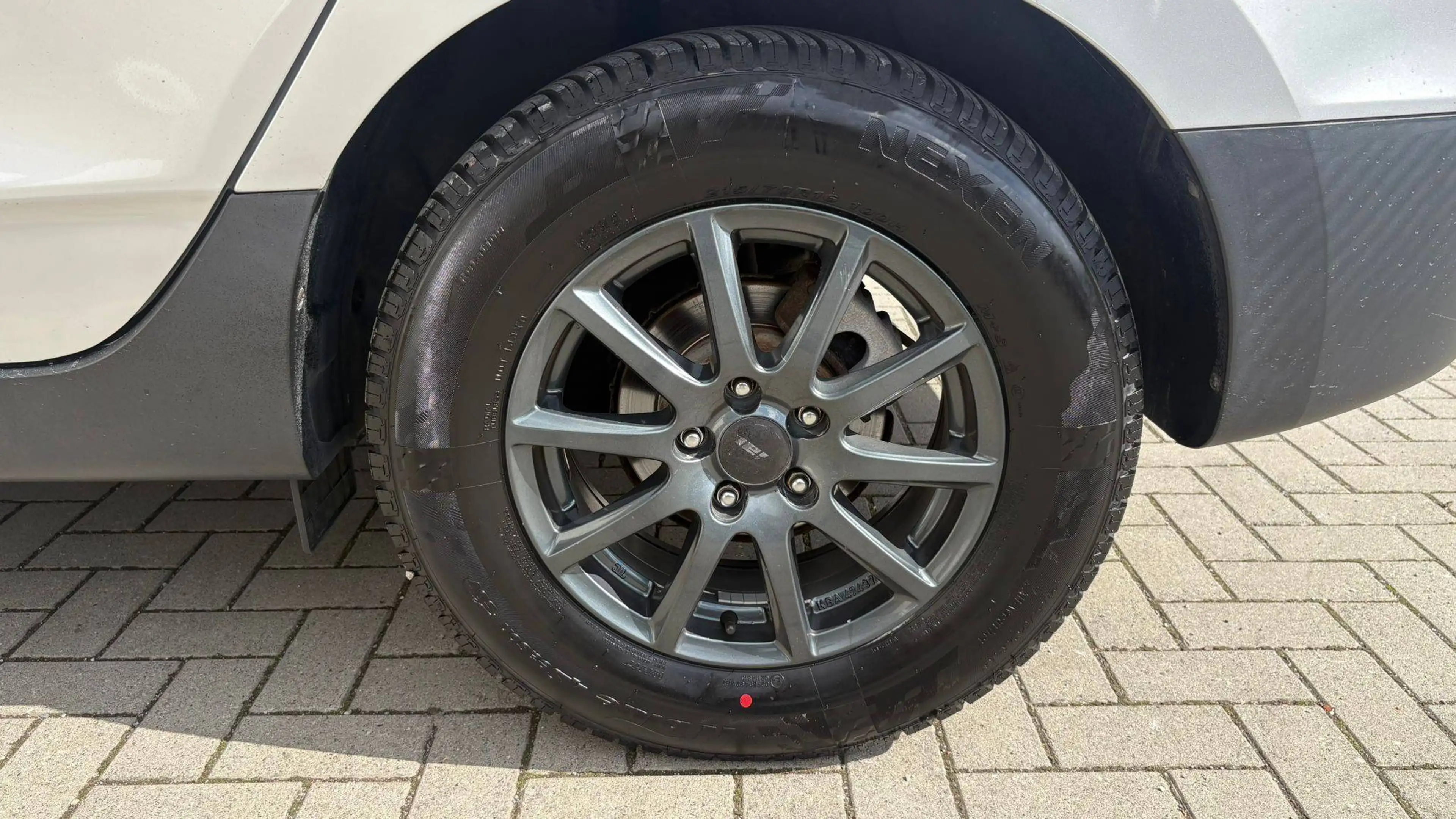 Hyundai iX35 1.6 5 Star Edition *2.Hand*Klima*AHK*Finanzierung* — photo 7