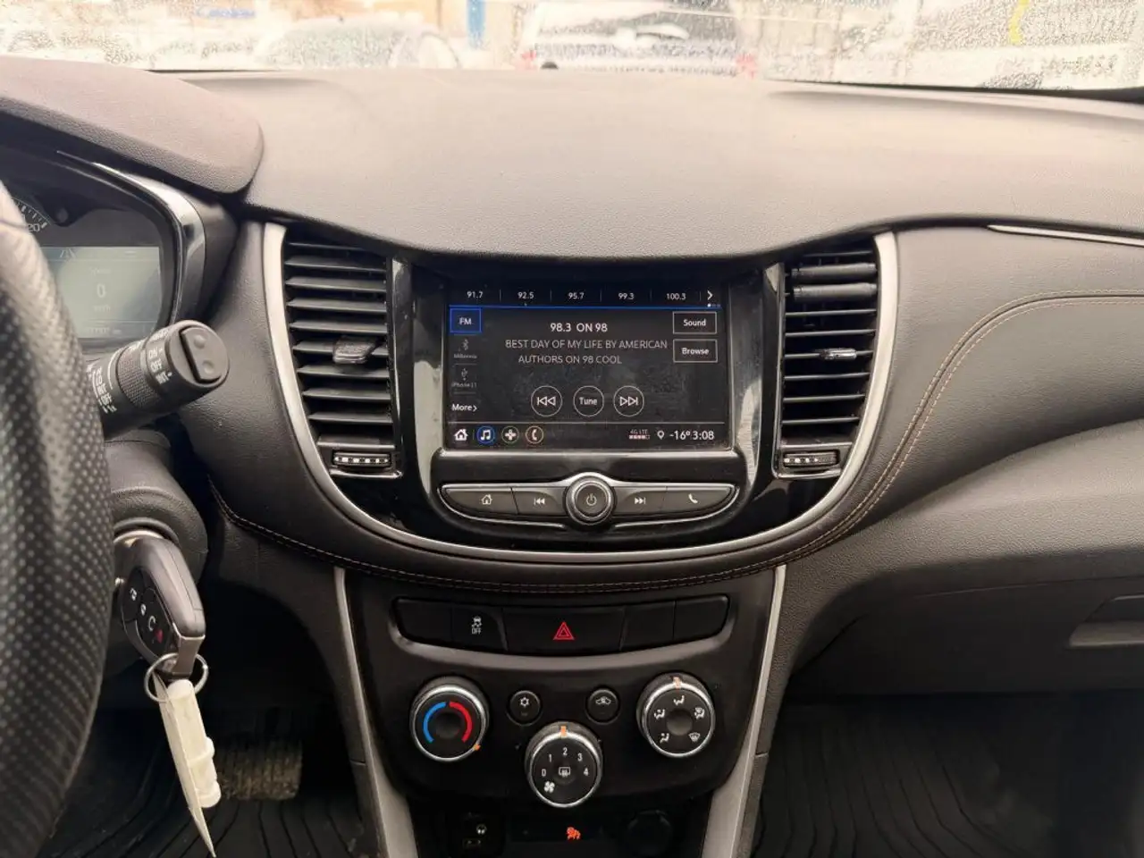 Chevrolet Trax снимка Chevrolet Trax
