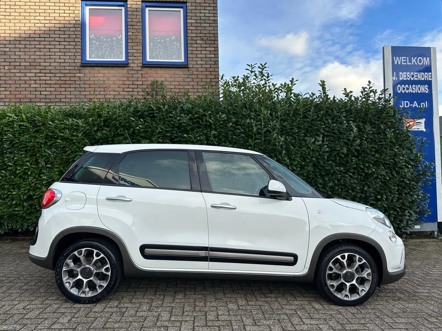 Fiat 500L 0.9 TwinAir Trekking Airco, Cruise C, Navigatie, C Blanc - 2