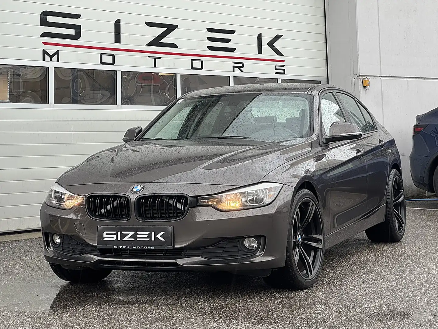 BMW 318 d Österreich-Paket Braun - 1
