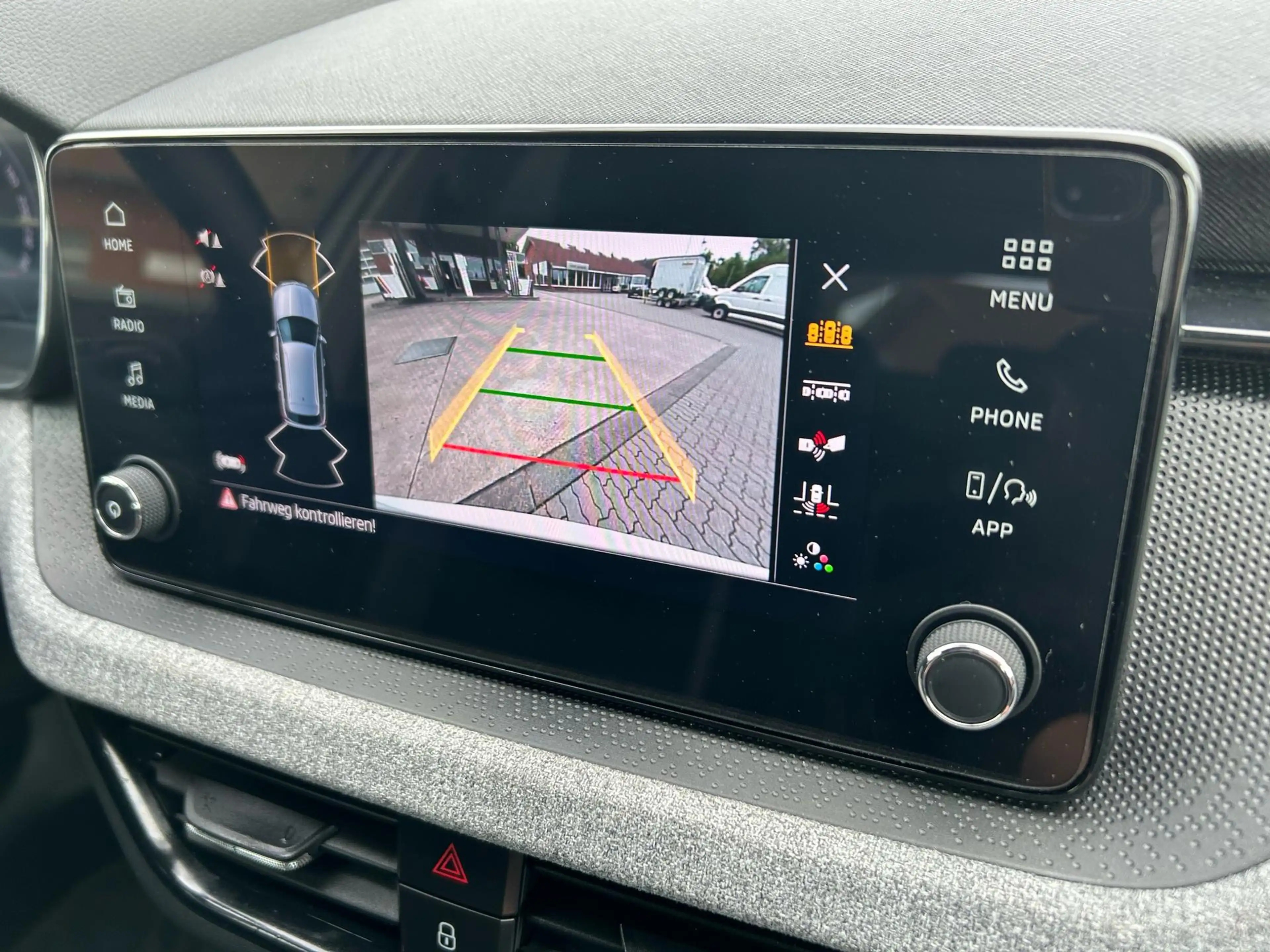 Skoda Kamiq Selection 1.0 TSI / Wireless Smart Link 85 kW (... — photo 9