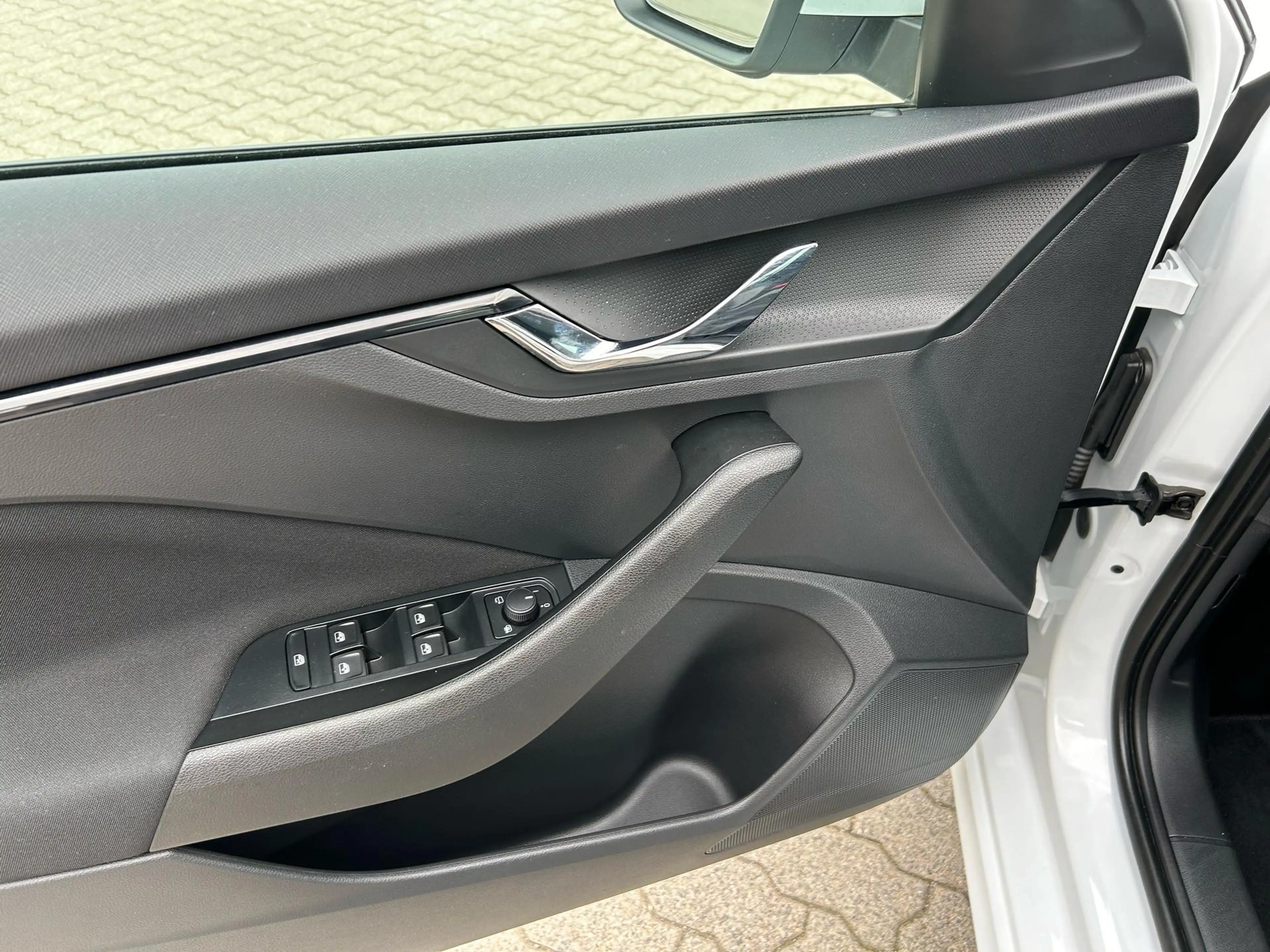 Skoda Kamiq Selection 1.0 TSI / Wireless Smart Link 85 kW (... — photo 3
