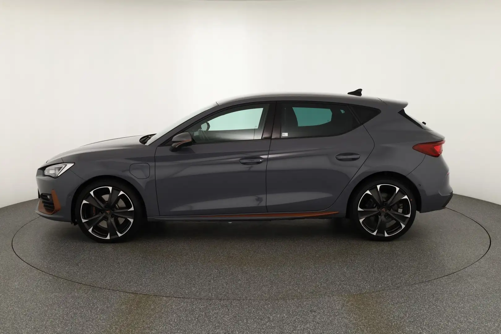 CUPRA Leon 1.4 e-Hybrid VZ LED Navi ACC Kamera Keyless Gris - 2