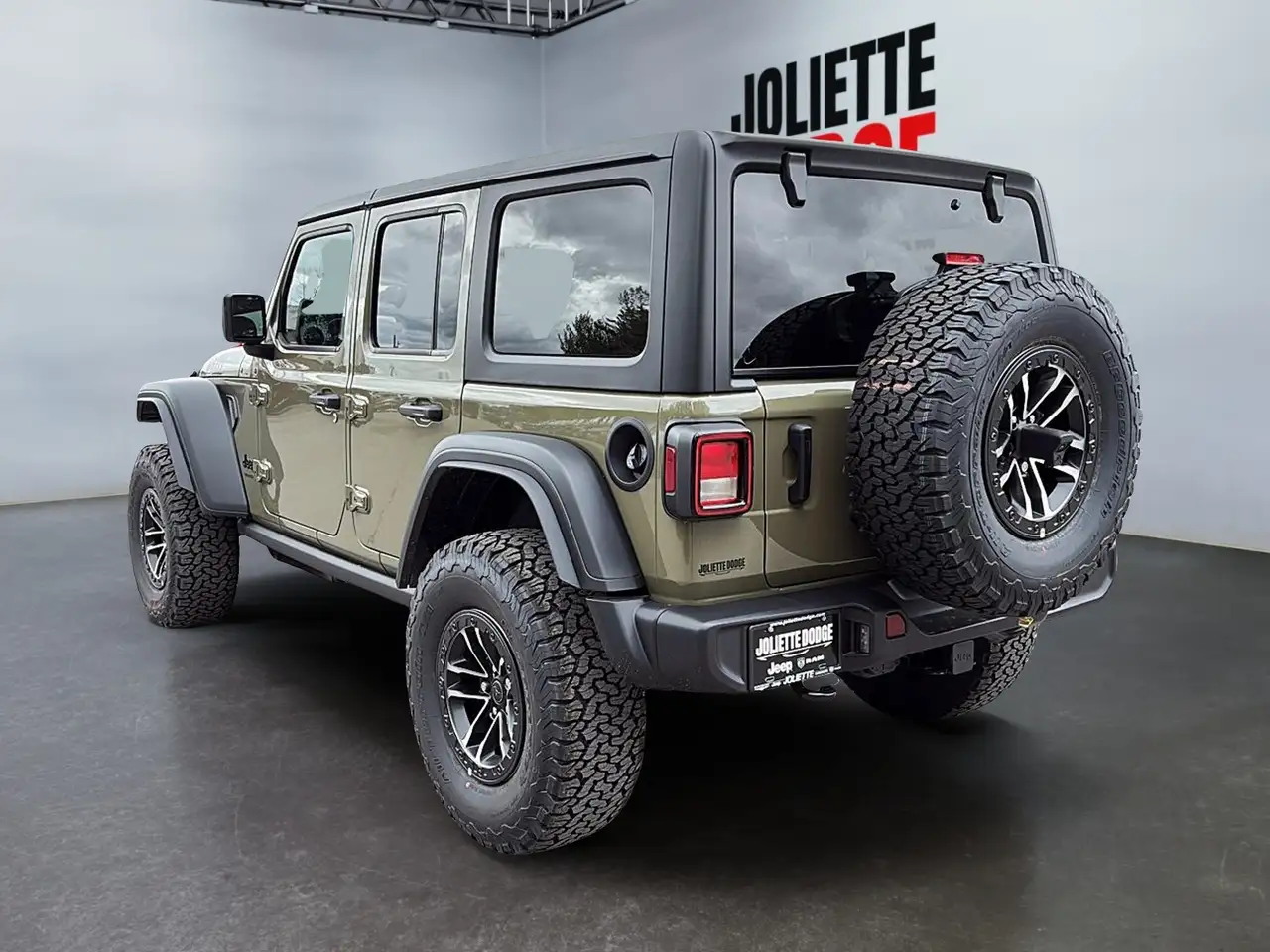 Jeep Wrangler снимка Jeep Wrangler