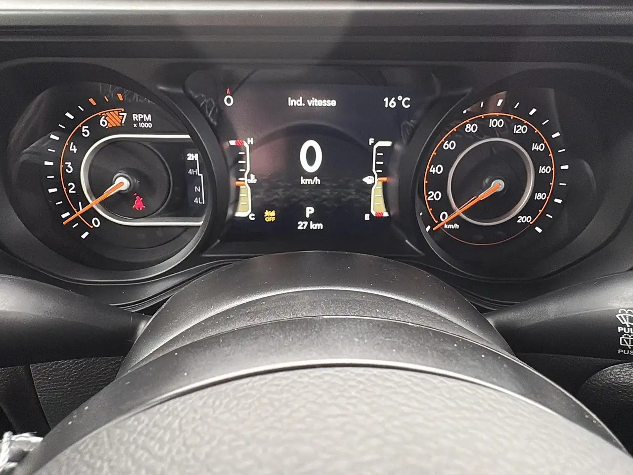 Jeep Wrangler снимка Jeep Wrangler