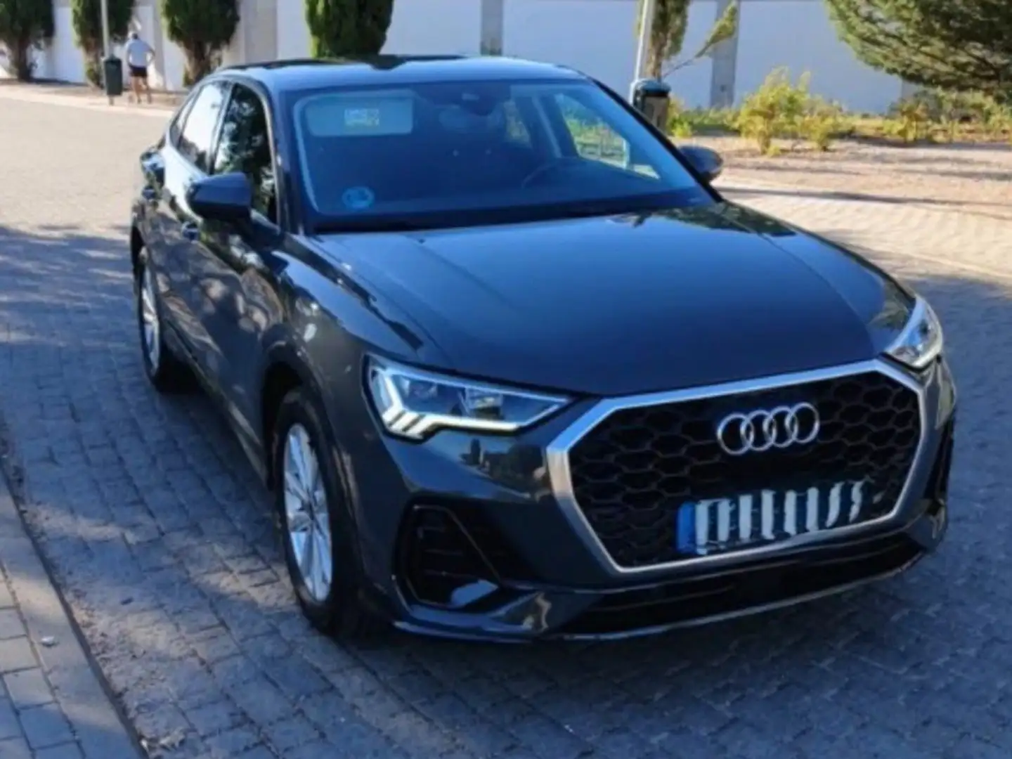 Audi Q3 35 TDI S tronic 110kW Gris - 2