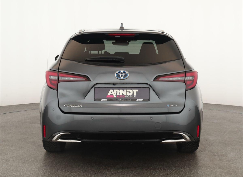 Toyota Corolla Touring Sports 1.8 CVT Team D Navi Kam — photo 6