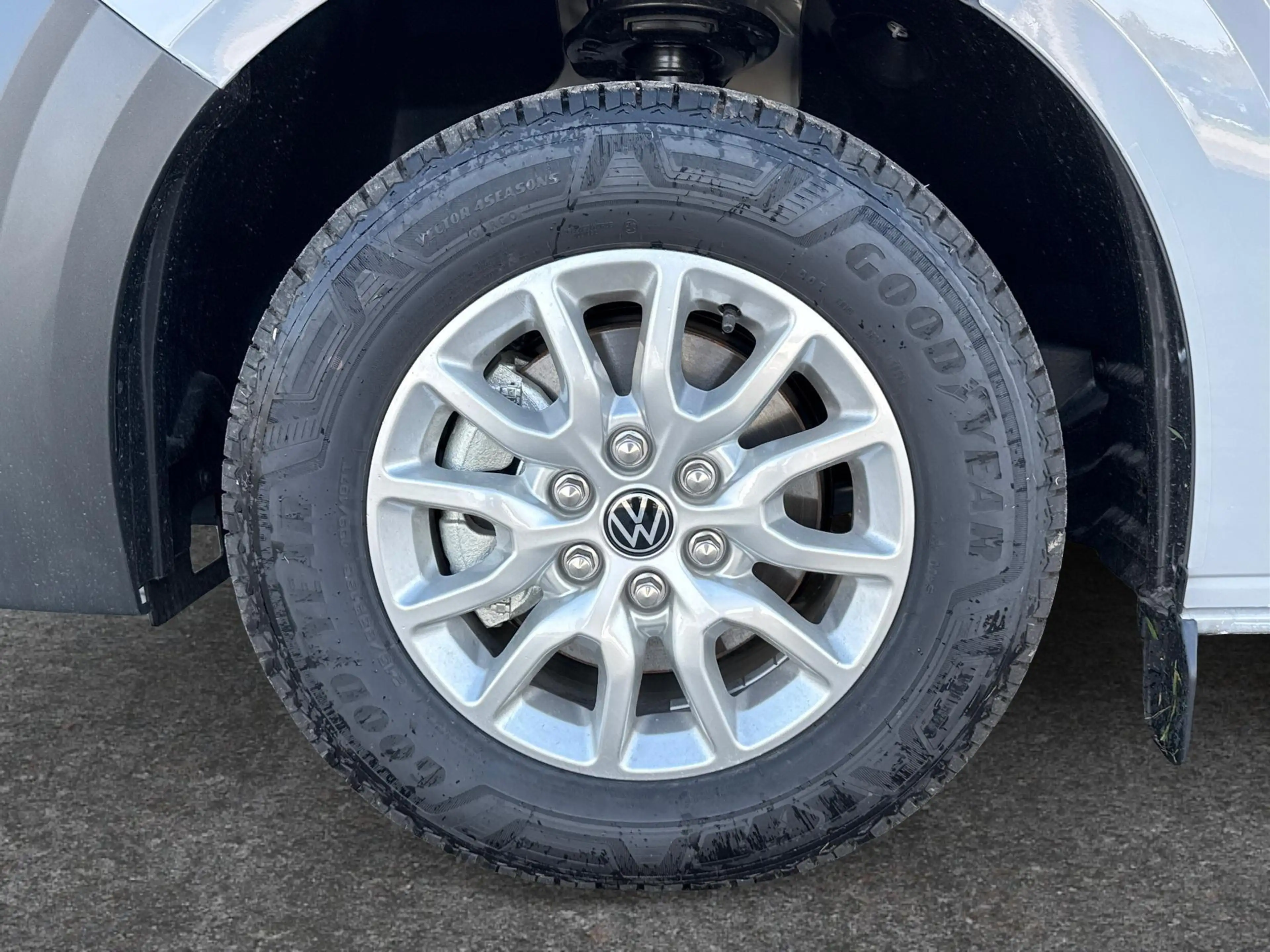 Volkswagen T7 Caravelle Basis KR+SHZ+9-Sitzer+AHK+GJR+KLIMAAUT.+KAMERA+... — photo 10