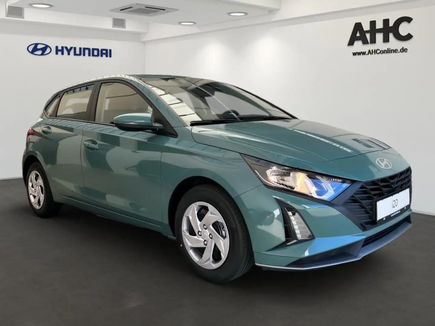 Hyundai i20 1.2 5-MT Select Navi SpurH KAM PDC Grün - 2