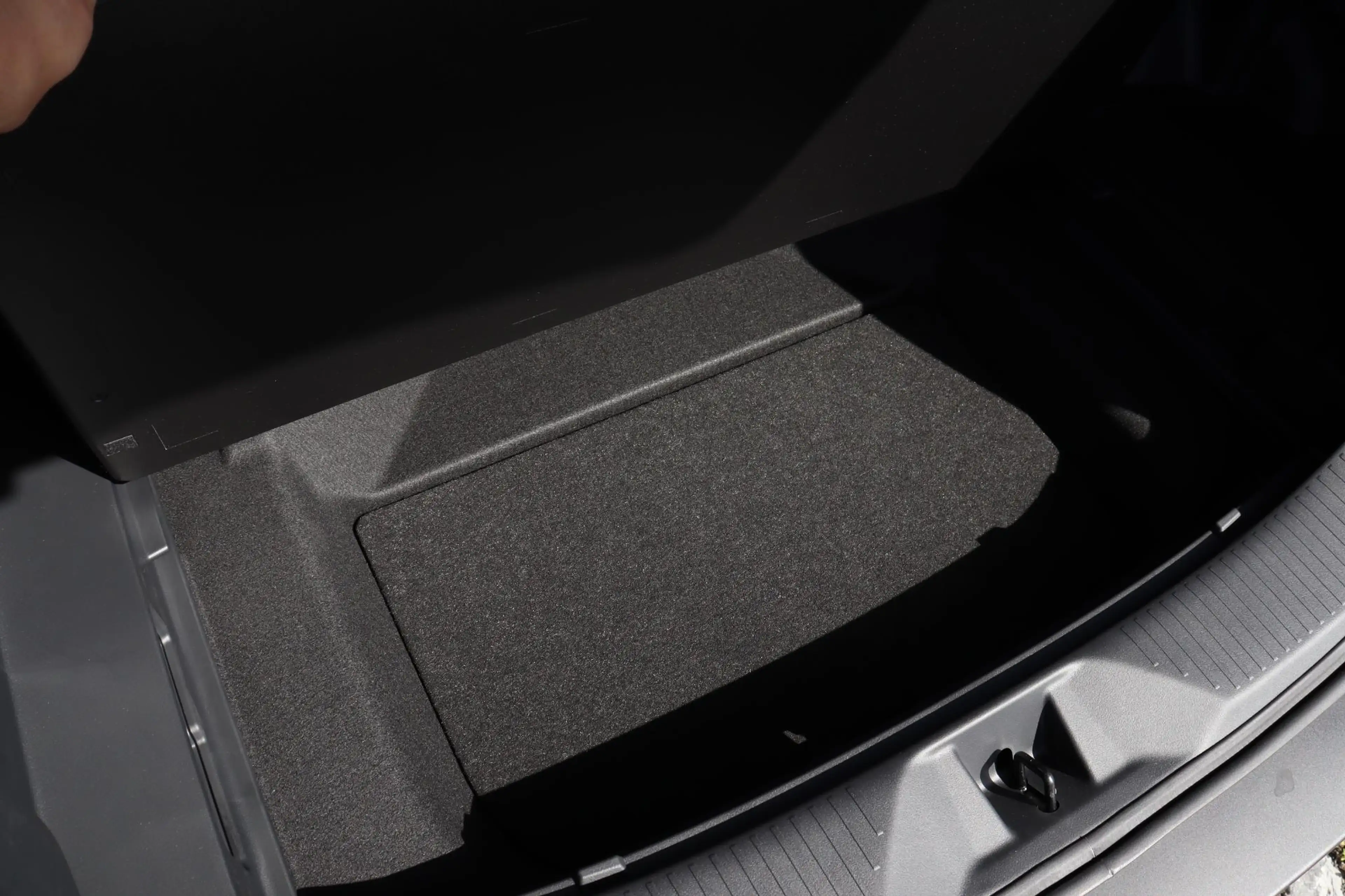 Toyota bZ4X Touring Executive AWD 75 kWh, 20 Inch LM, Panorama — photo 15