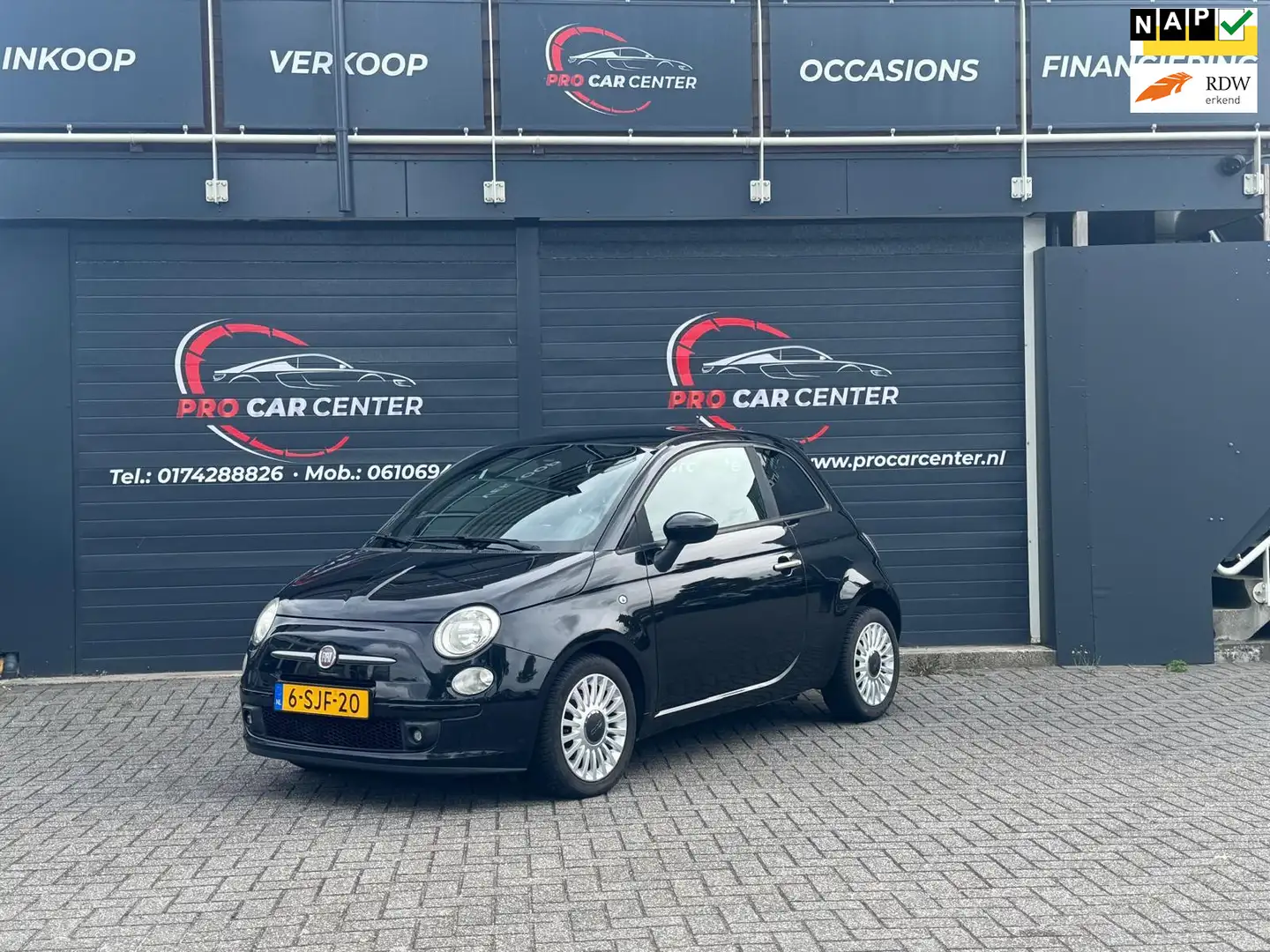Fiat 500 0.9 TwinAir Lounge AIRCO|EL.RAMEN|LMV|APK Zwart - 1