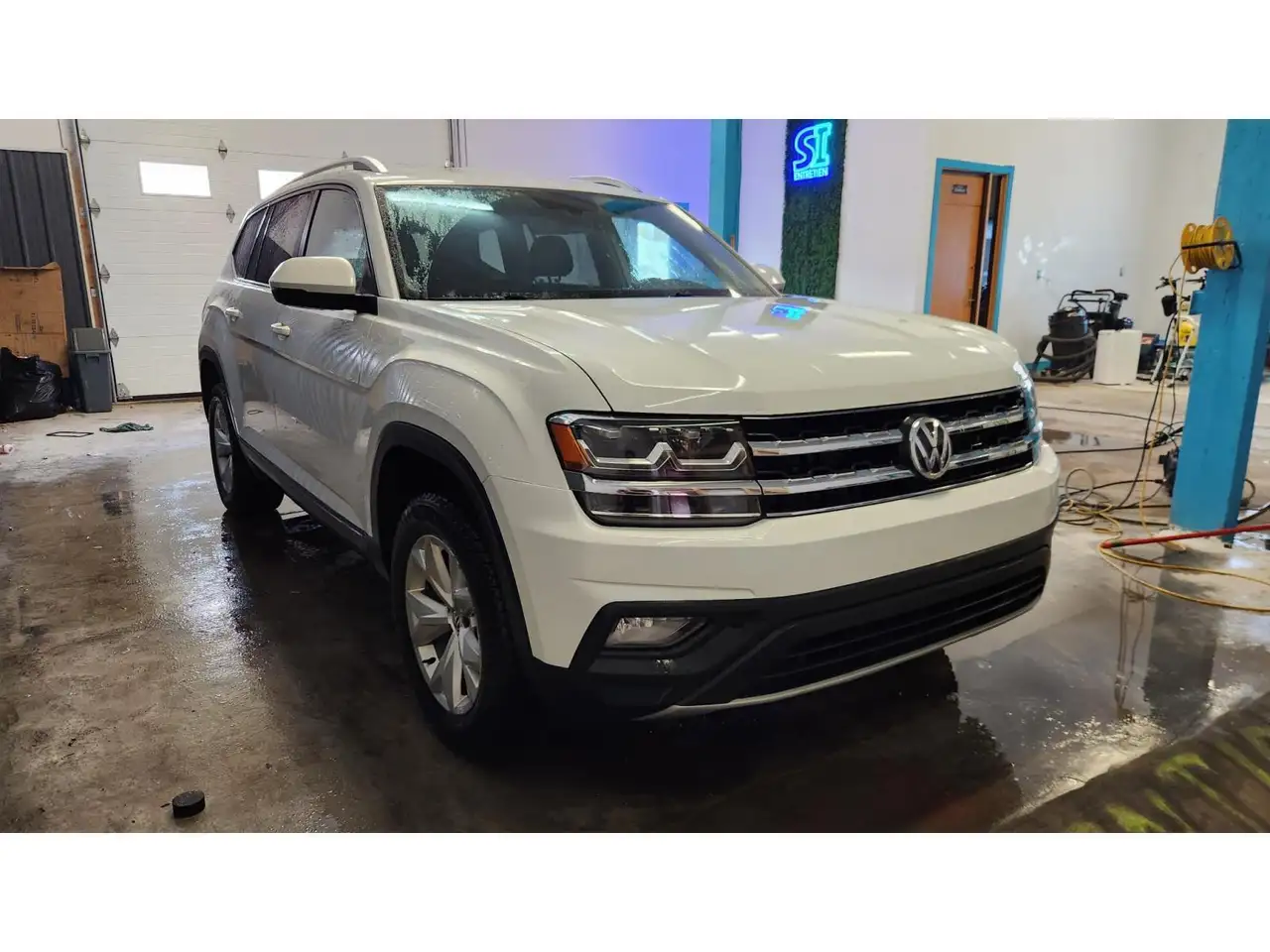 Volkswagen Atlas снимка Volkswagen Atlas
