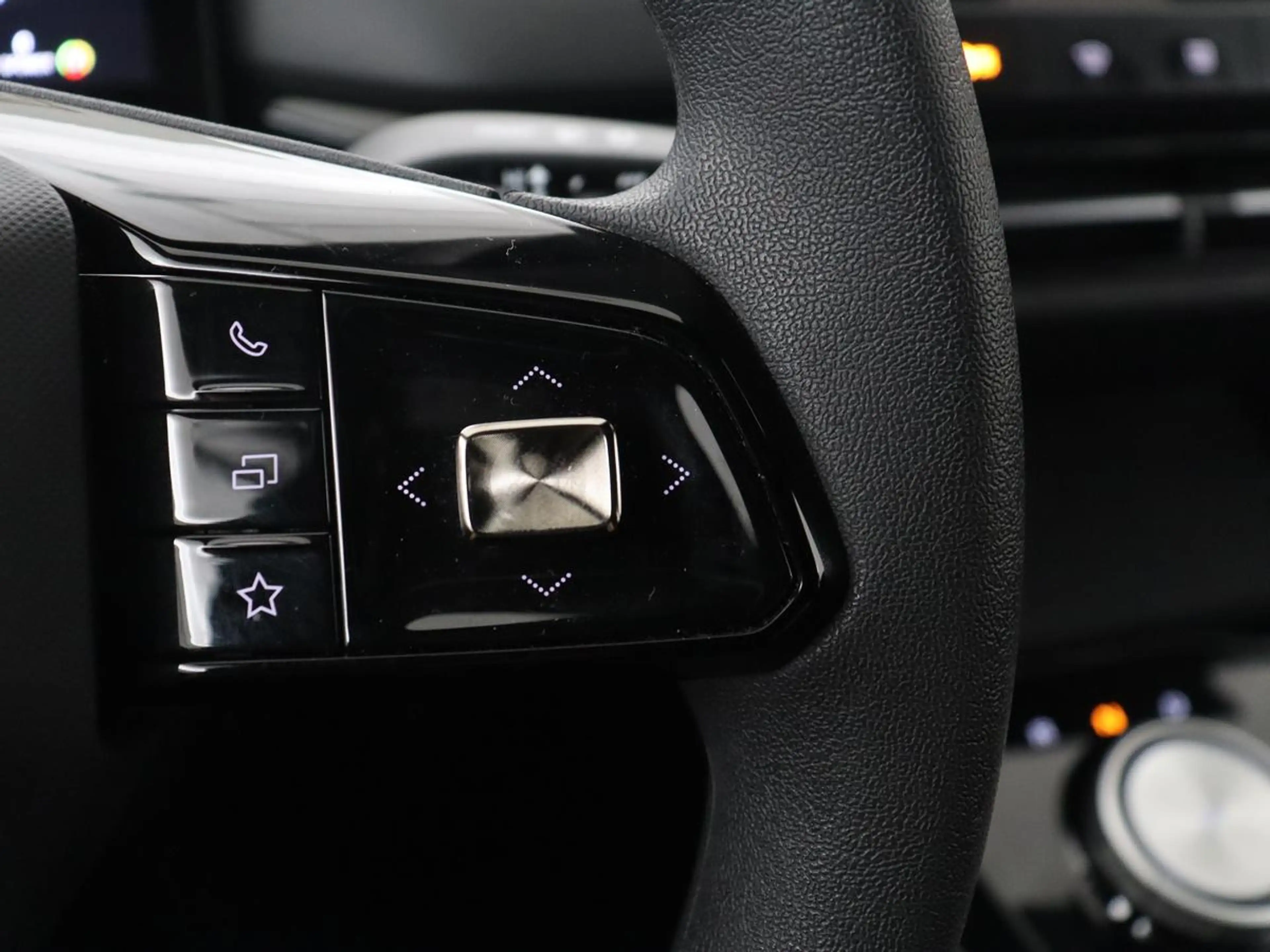 MG MG4 Electric Standard 51 kWh | SOH 88,2% | Apple Carpl — photo 15