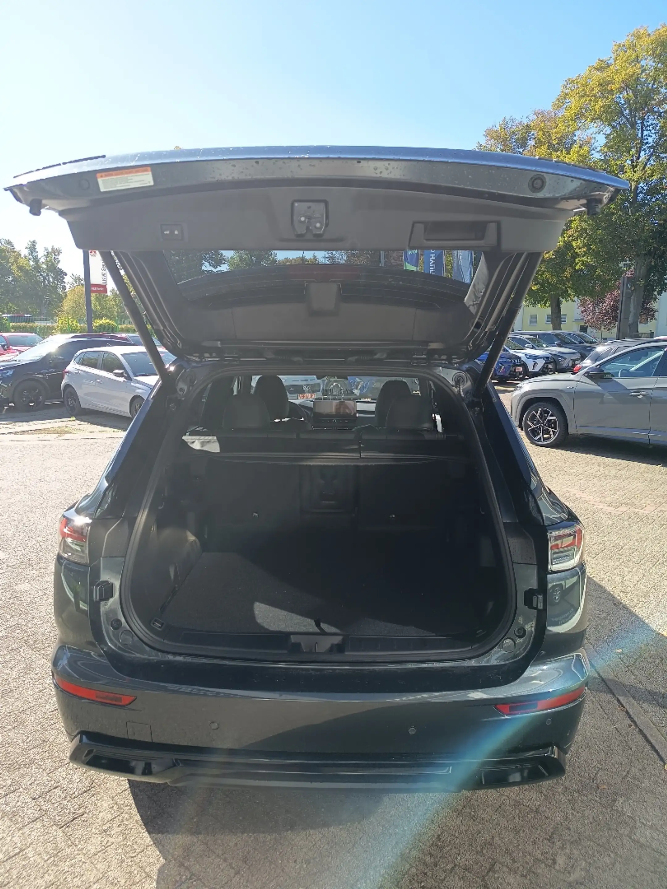 Mitsubishi Outlander 2.4L PHEV Black 2-Farben — photo 7