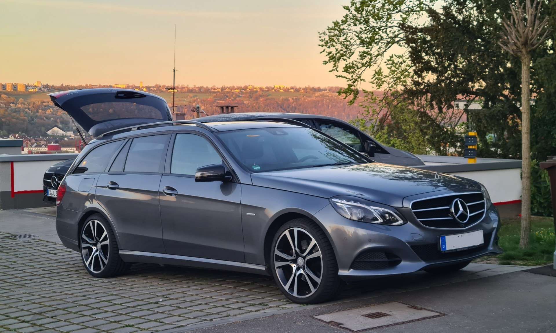 Second hand Mercedes Benz E-Class 