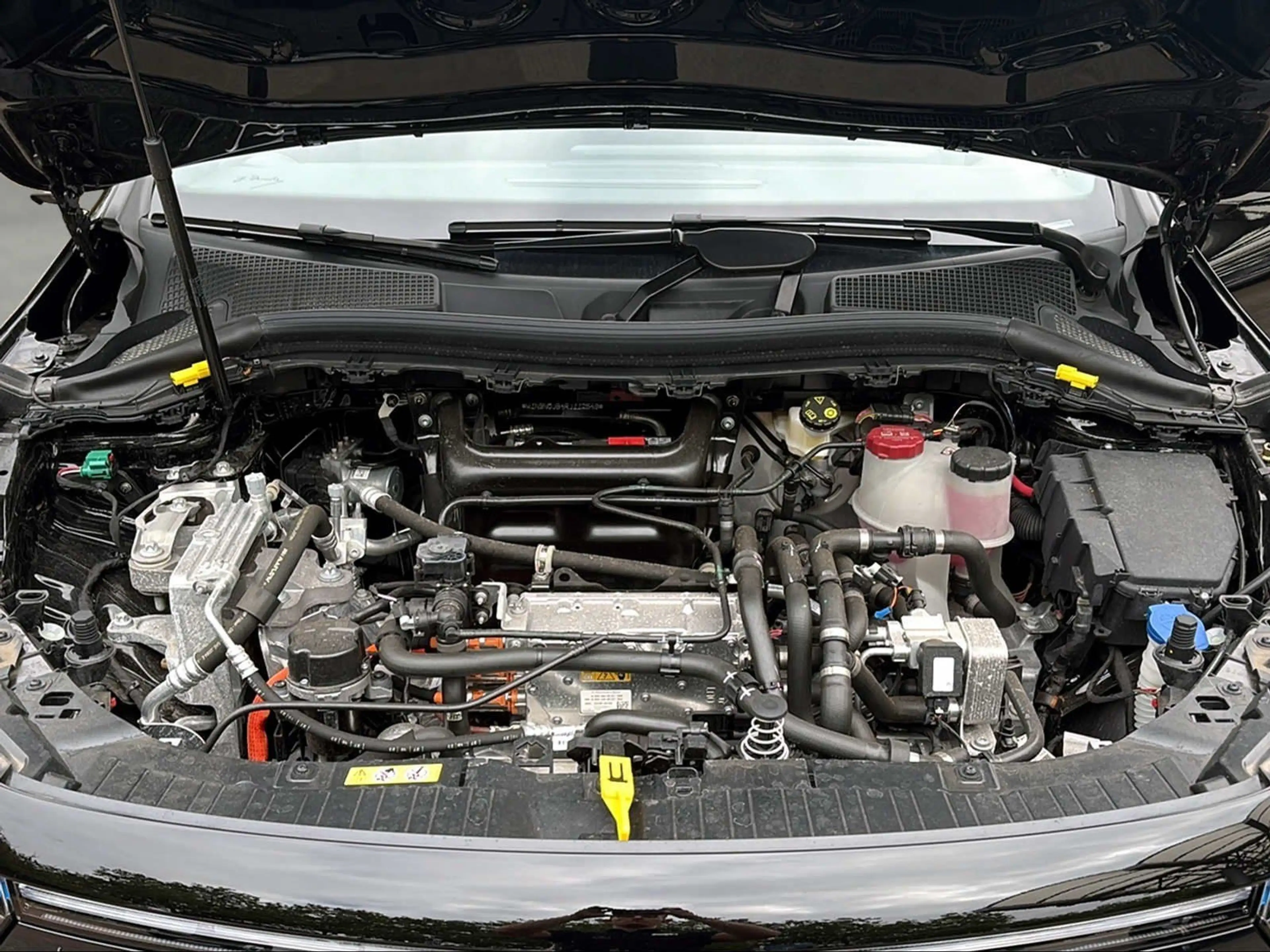Mercedes-Benz EQA 300 4M AMG AHK PAN-DACH 360° MEMORY DAB HFA — photo 12