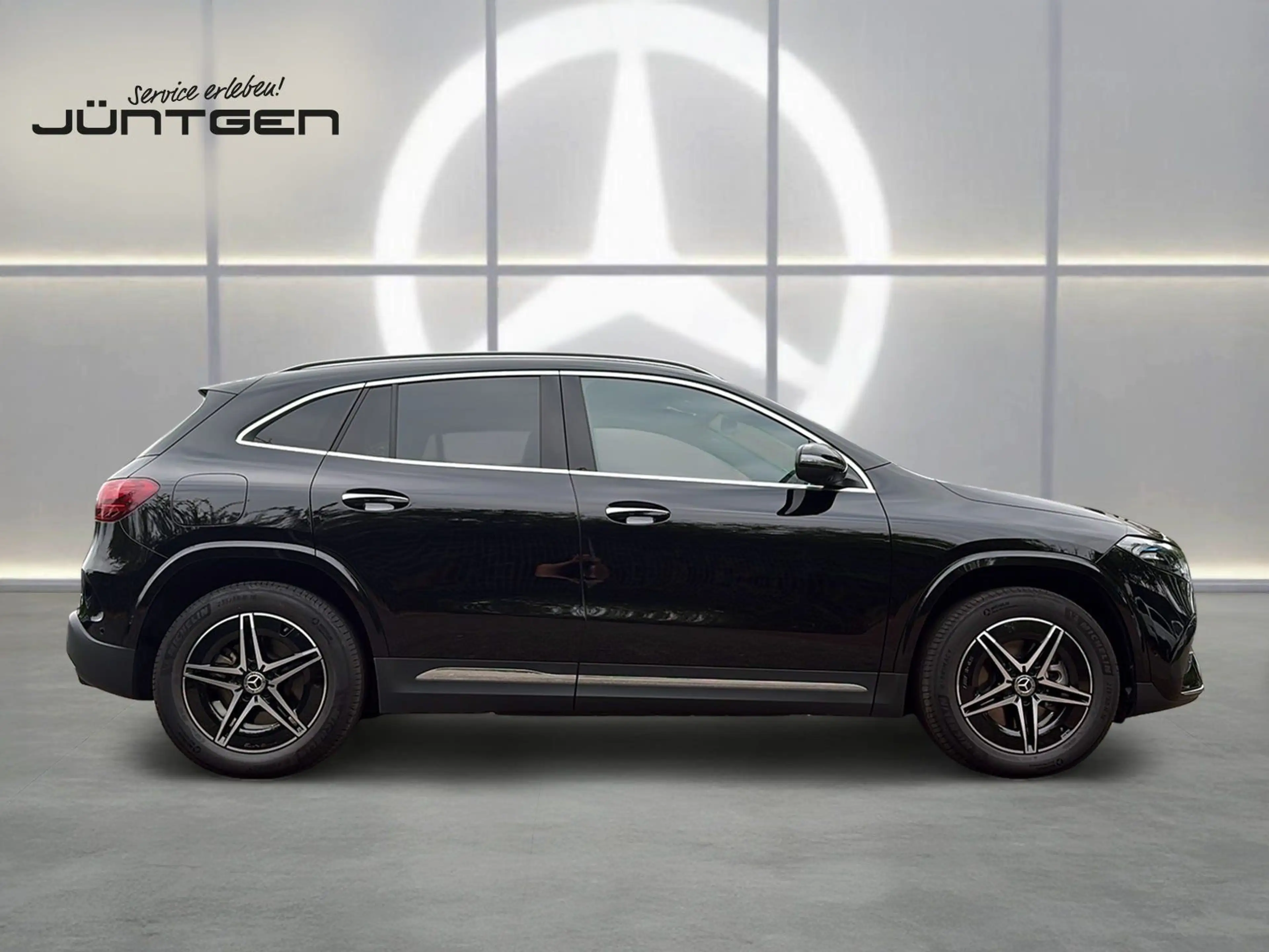 Mercedes-Benz EQA 300 4M AMG AHK PAN-DACH 360° MEMORY DAB HFA — photo 11
