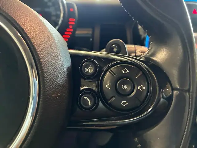 Mini Hatch view 14