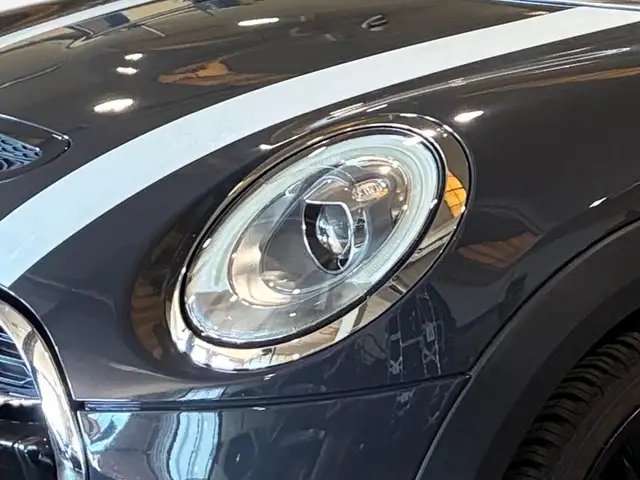 Mini Hatch view 15