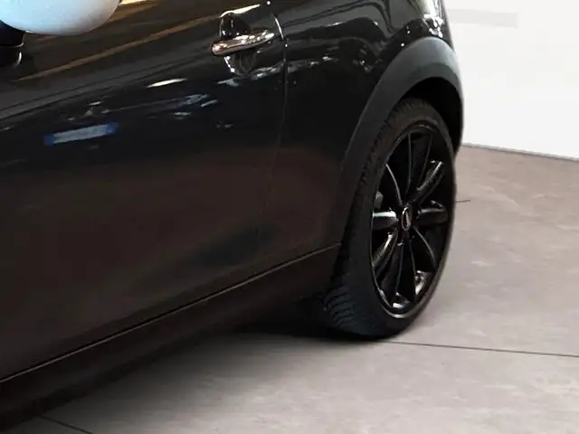 Mini Hatch view 20