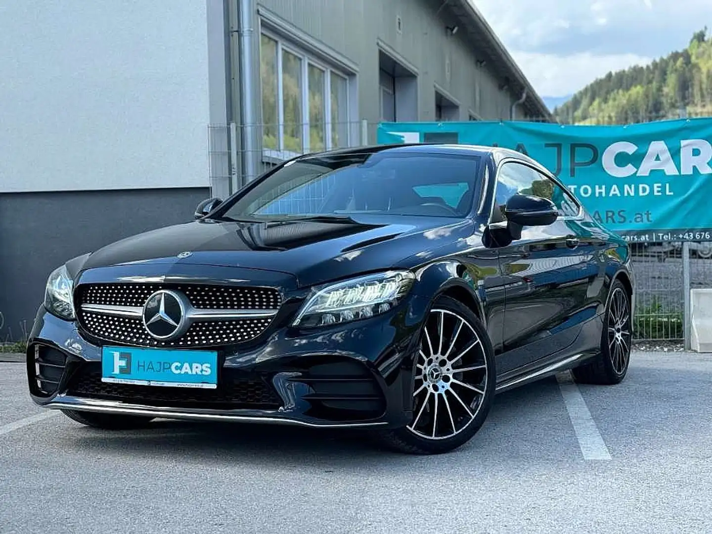 Mercedes-Benz AMG Line Negru - 1