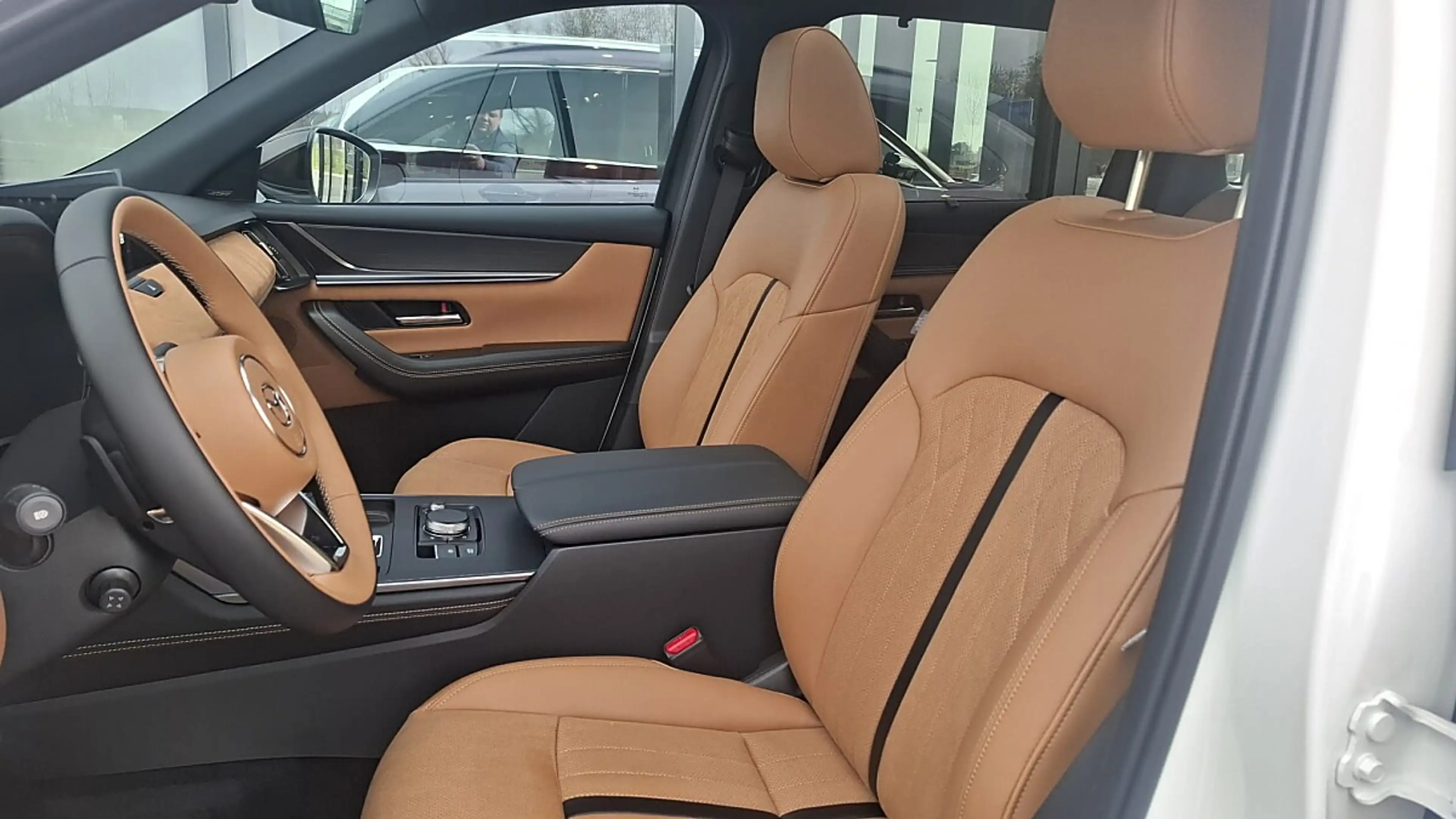 Mazda CX-80 2.5L e-SKYACTIV PHEV AWD Homura Plus Aut. — photo 10