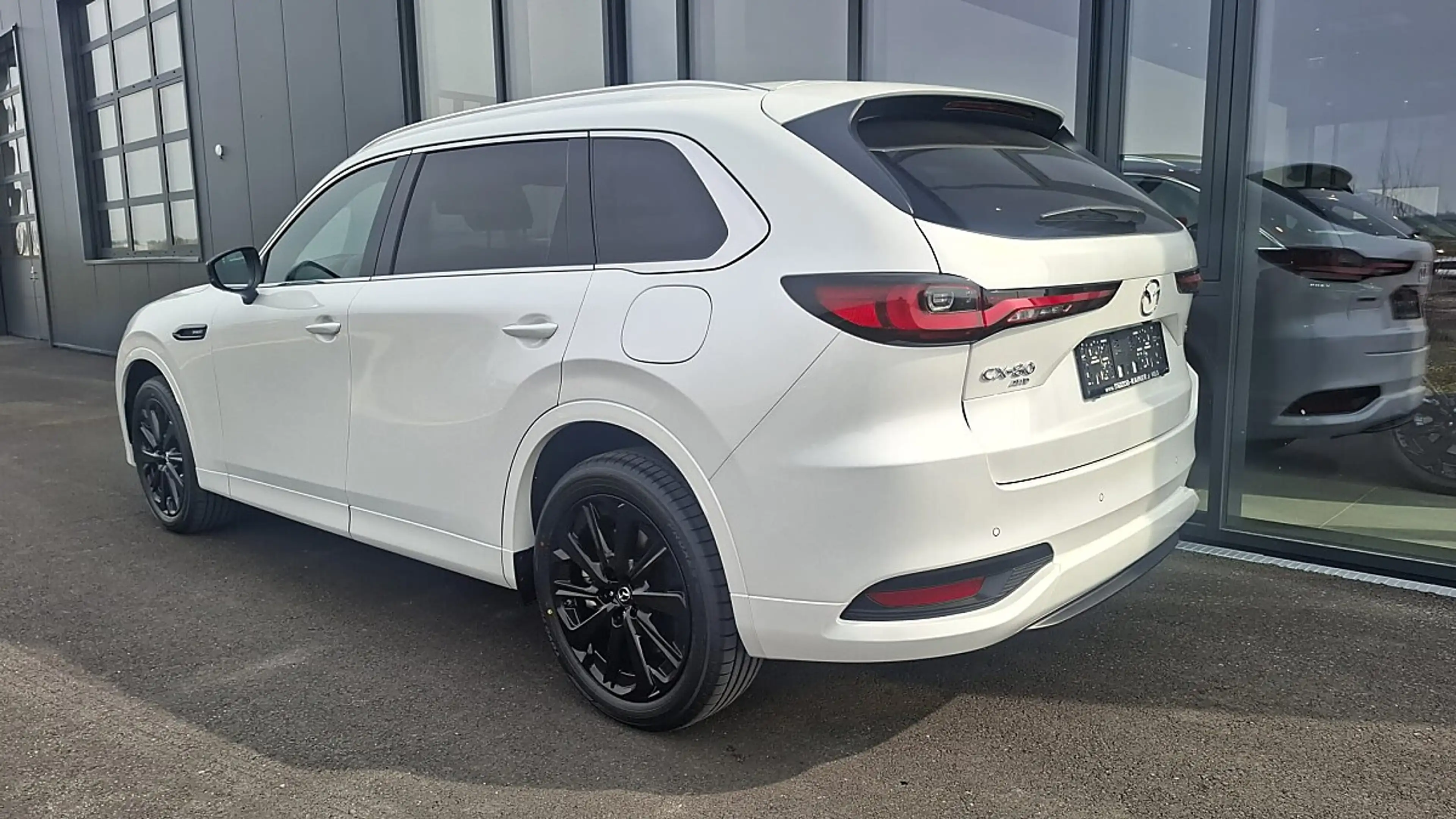 Mazda CX-80 2.5L e-SKYACTIV PHEV AWD Homura Plus Aut. — photo 6
