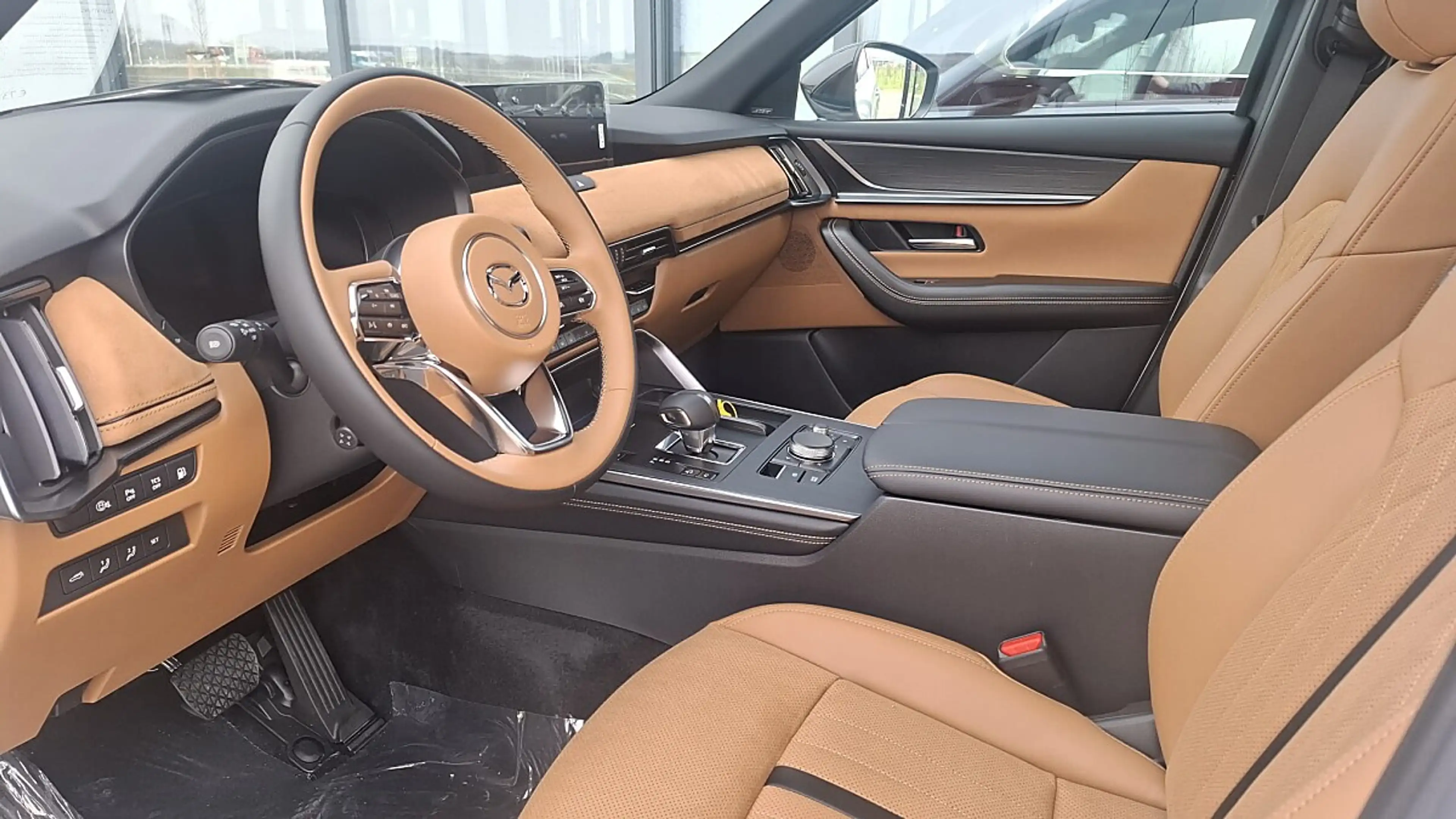 Mazda CX-80 2.5L e-SKYACTIV PHEV AWD Homura Plus Aut. — photo 8