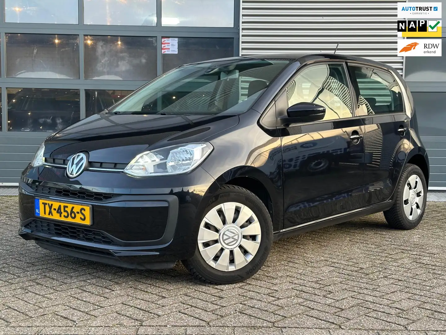 Volkswagen up! 1.0 BMT move up! | Airco | NAP | APK Noir - 1