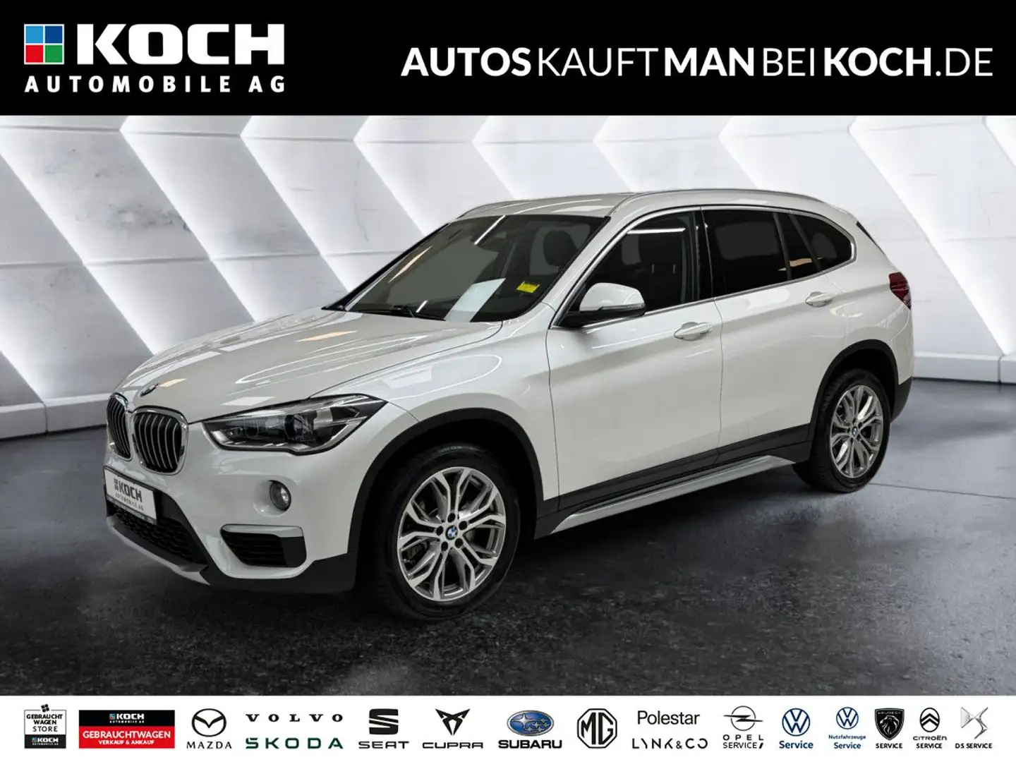 BMW X1 sDrive20i xLine LED LEDER NAVI KEYLESS Klima Weiß - 1