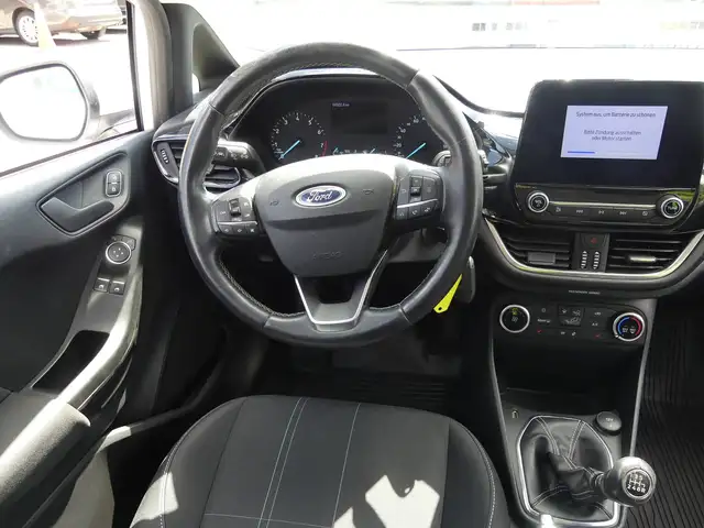 Ford Fiesta view 5