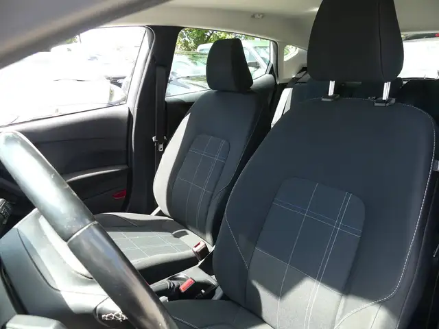 Ford Fiesta view 6