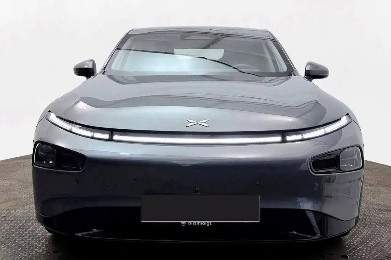 XPENG P7+