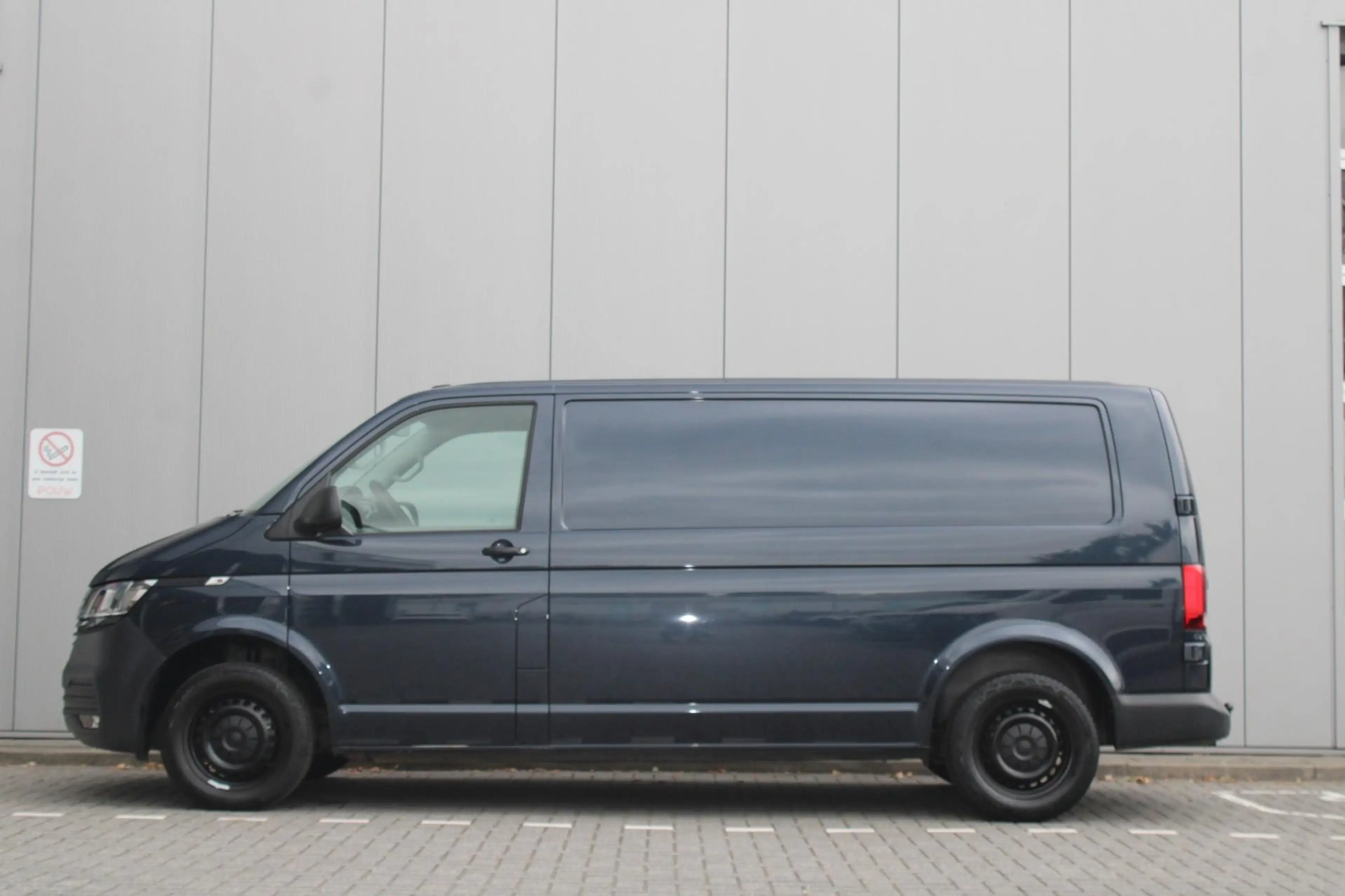 Volkswagen T6.1 Transporter 2.0 TDI 110pk L2H1 28 Comfortline | Trekhaak | Cru — photo 13