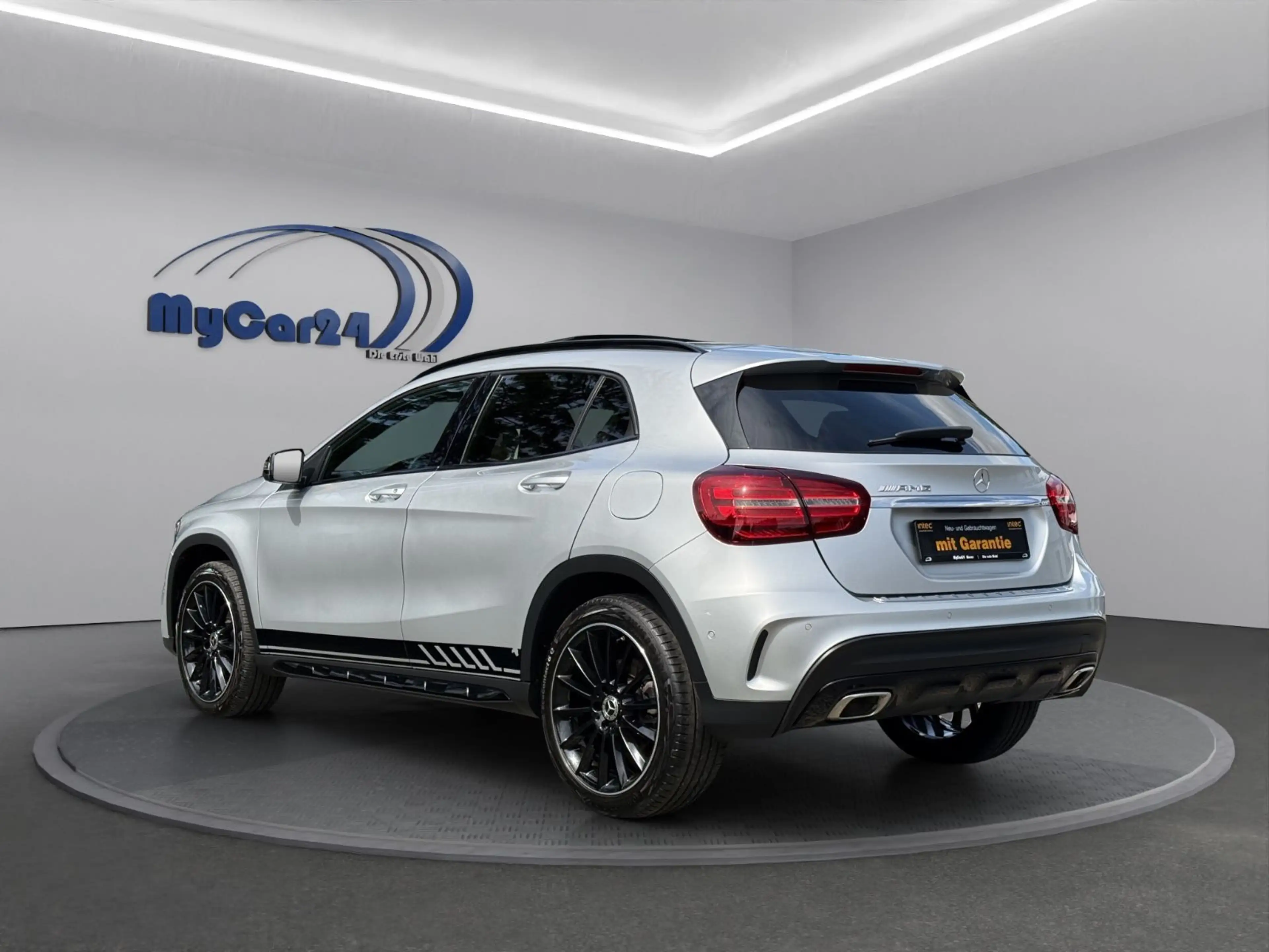 Mercedes-Benz GLA 250 °AMG°Night°Leder°Pano°19 Zoll°LED°Assist. — photo 4