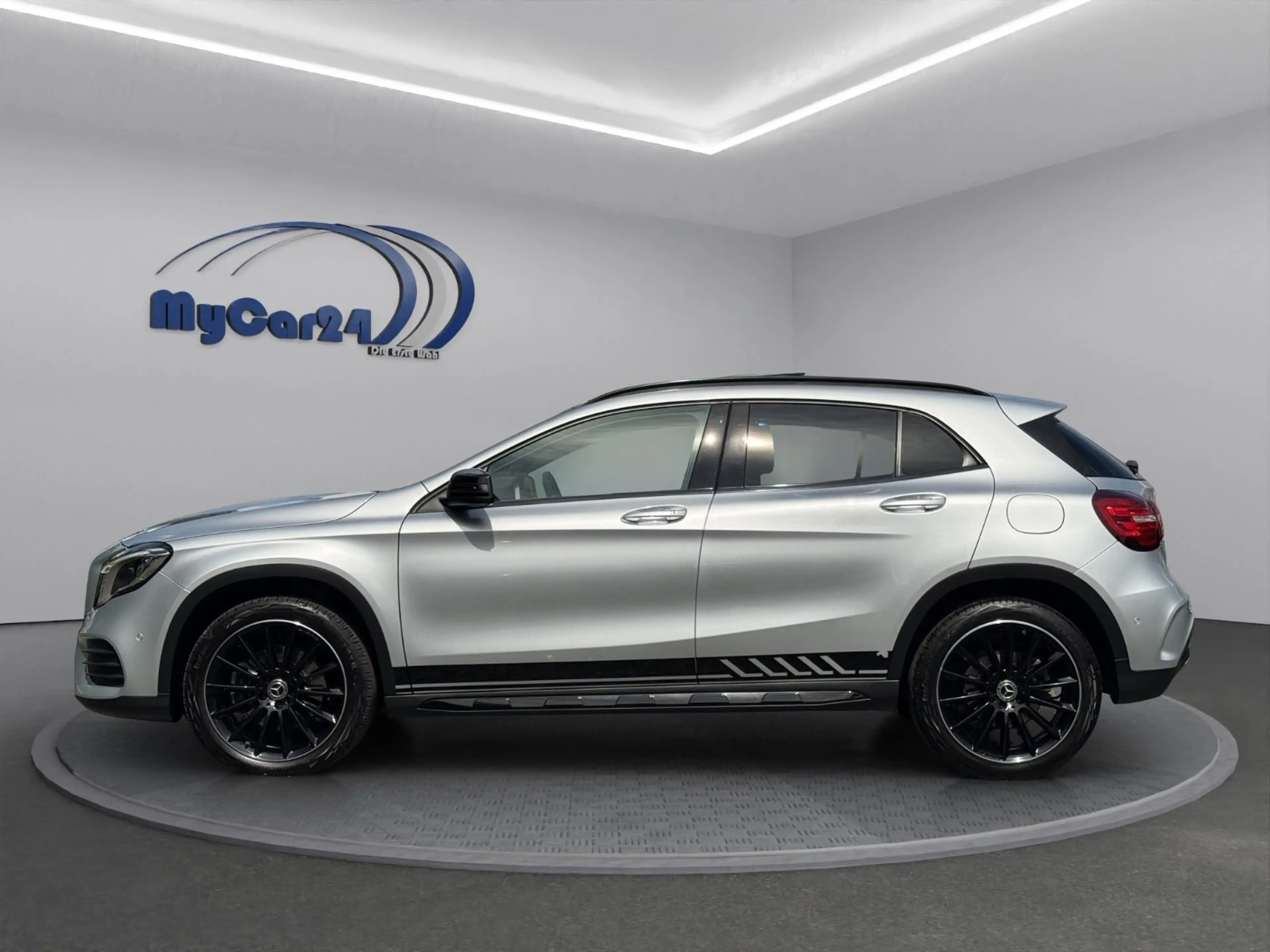 Mercedes-Benz GLA 250 °AMG°Night°Leder°Pano°19 Zoll°LED°Assist. — photo 12