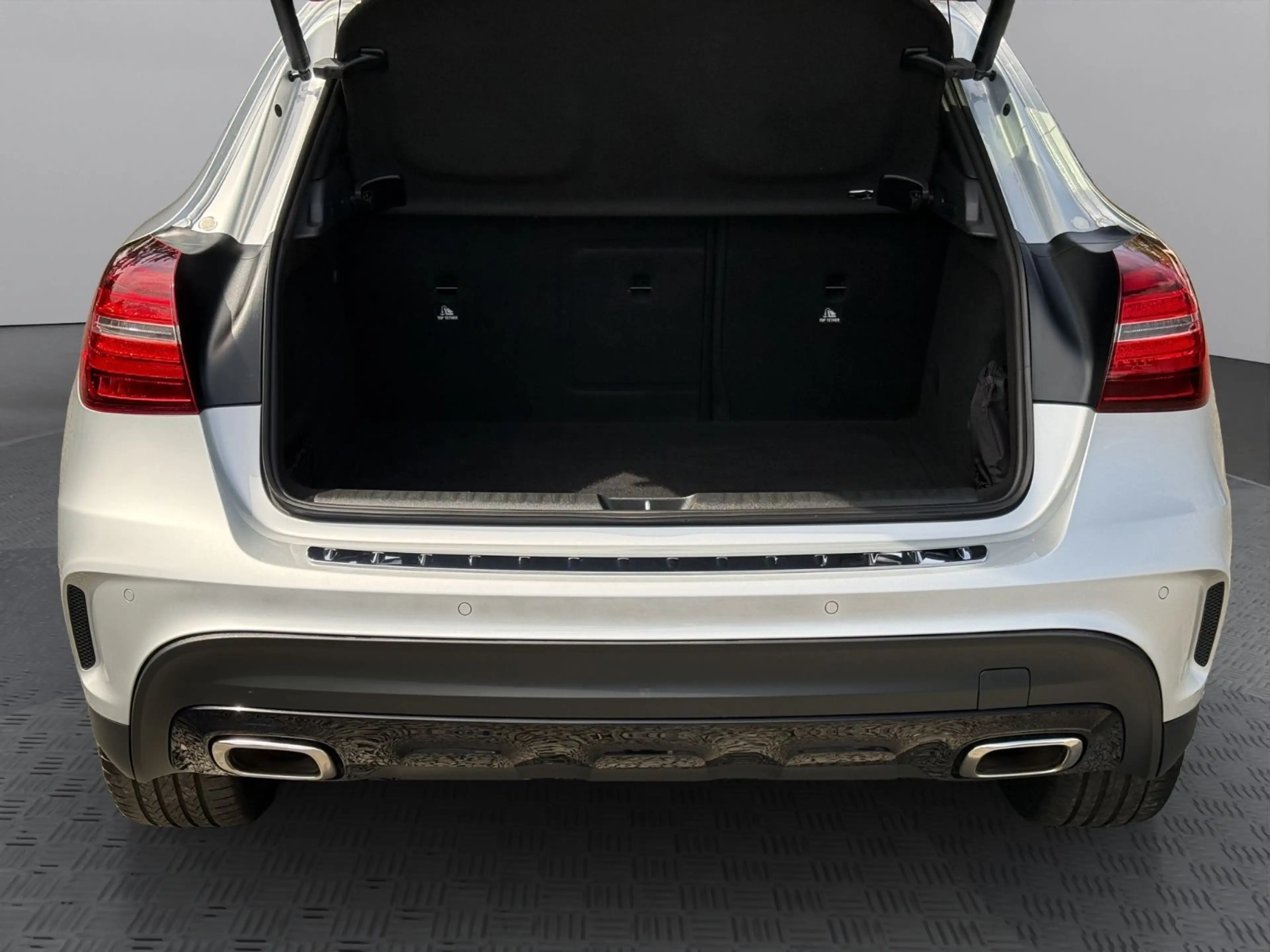 Mercedes-Benz GLA 250 °AMG°Night°Leder°Pano°19 Zoll°LED°Assist. — photo 11