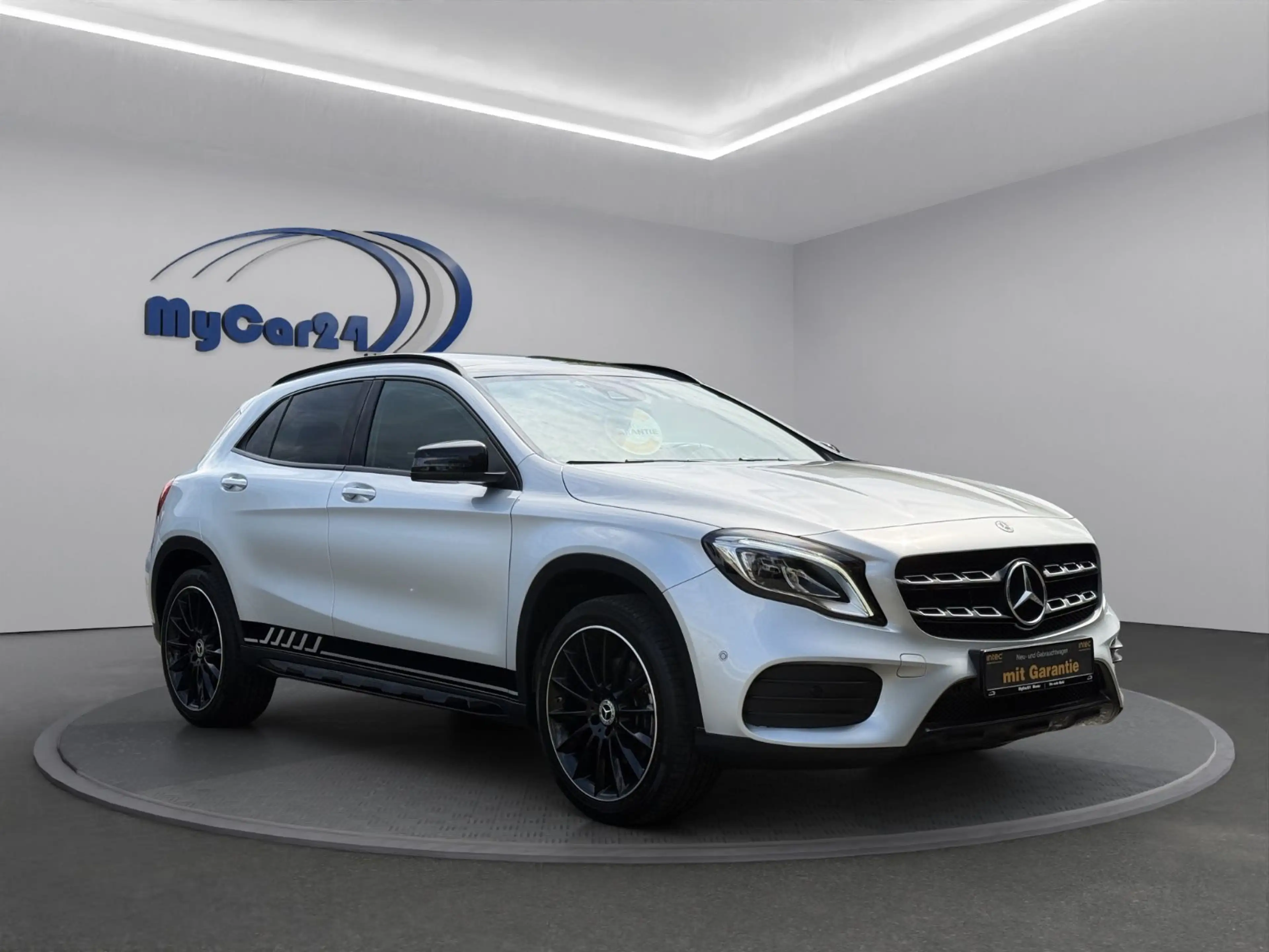 Mercedes-Benz GLA 250 °AMG°Night°Leder°Pano°19 Zoll°LED°Assist. — photo 2