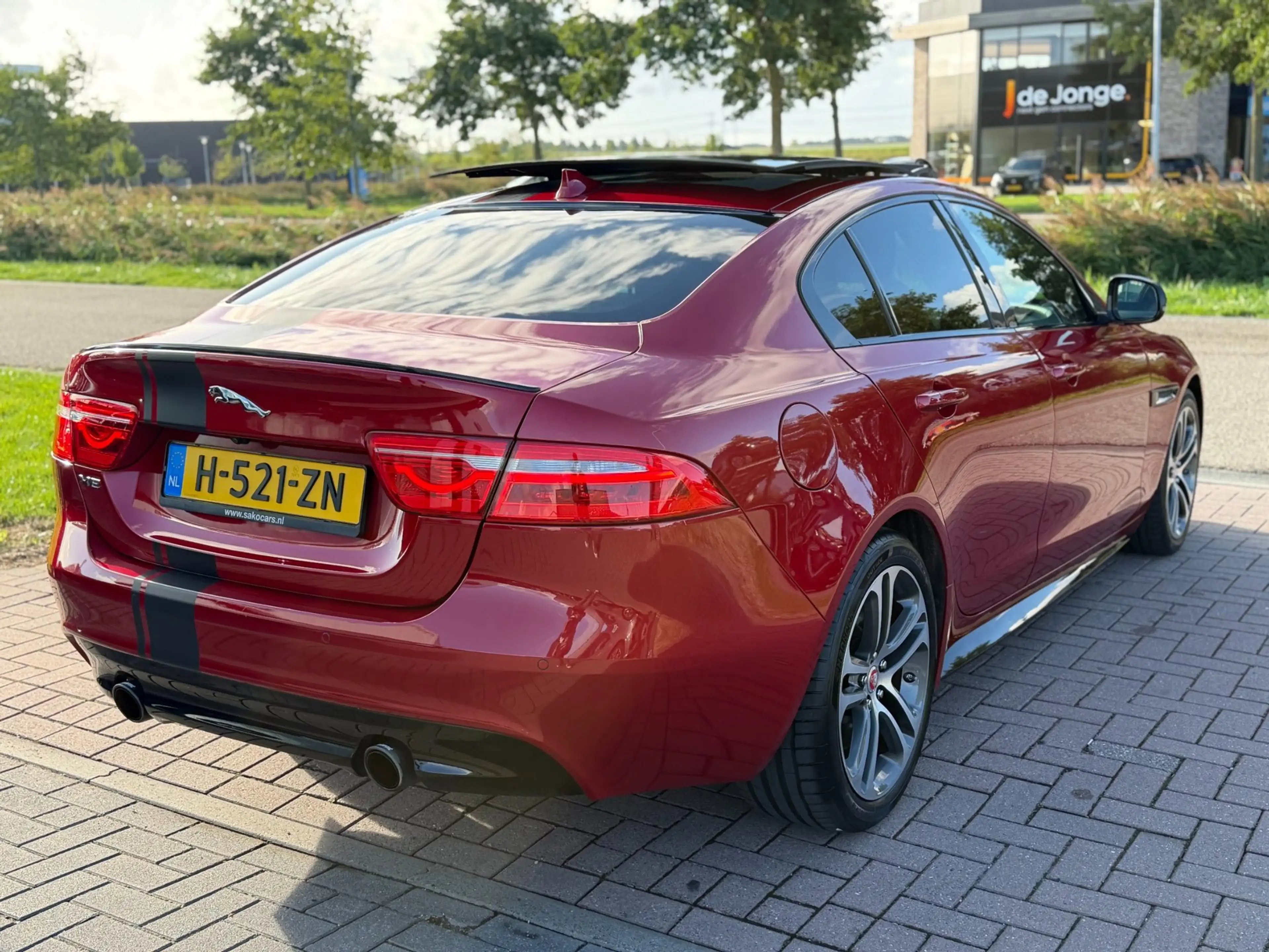 Jaguar XE 3.0 S 340PK V6 Supercharged 2016 Pano — photo 5