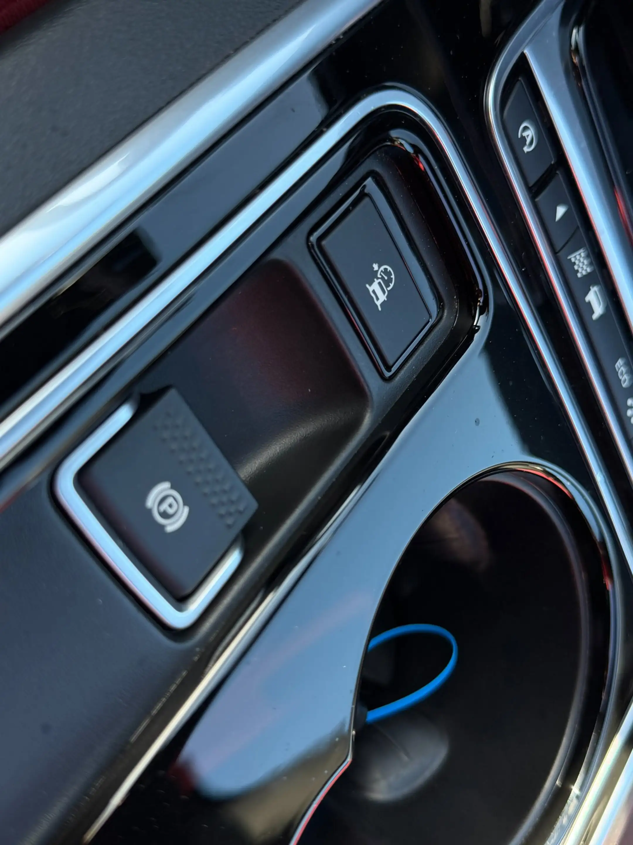 Jaguar XE 3.0 S 340PK V6 Supercharged 2016 Pano — photo 21