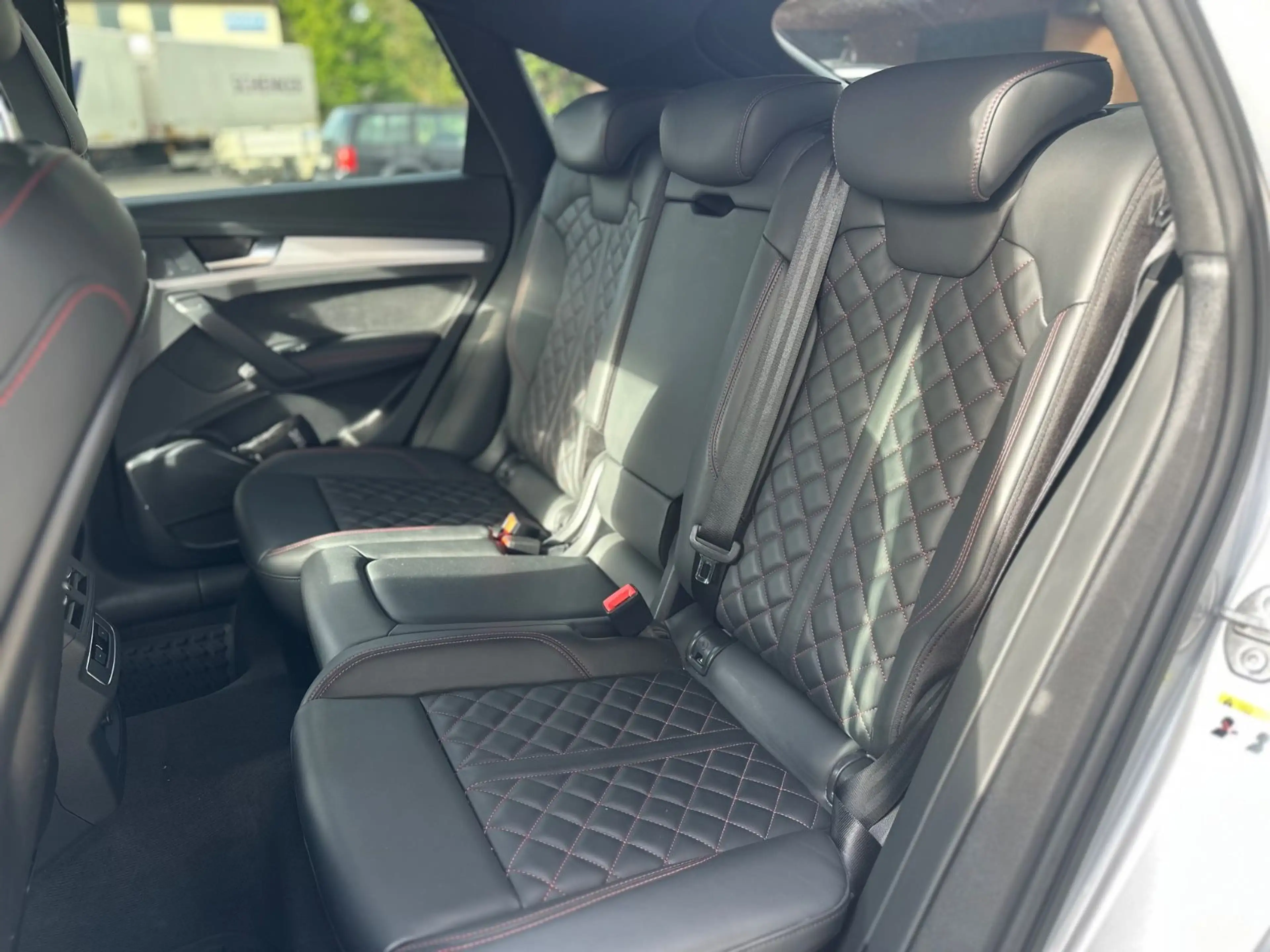 Audi SQ5 Sportback 3.0 TDI quattro — photo 14