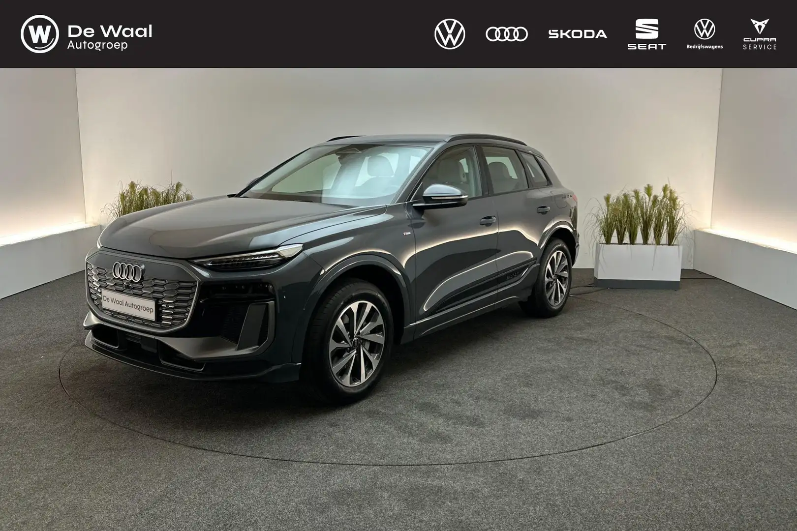 Audi Q6 e-tron Advanced edition 83KWh Szary - 1