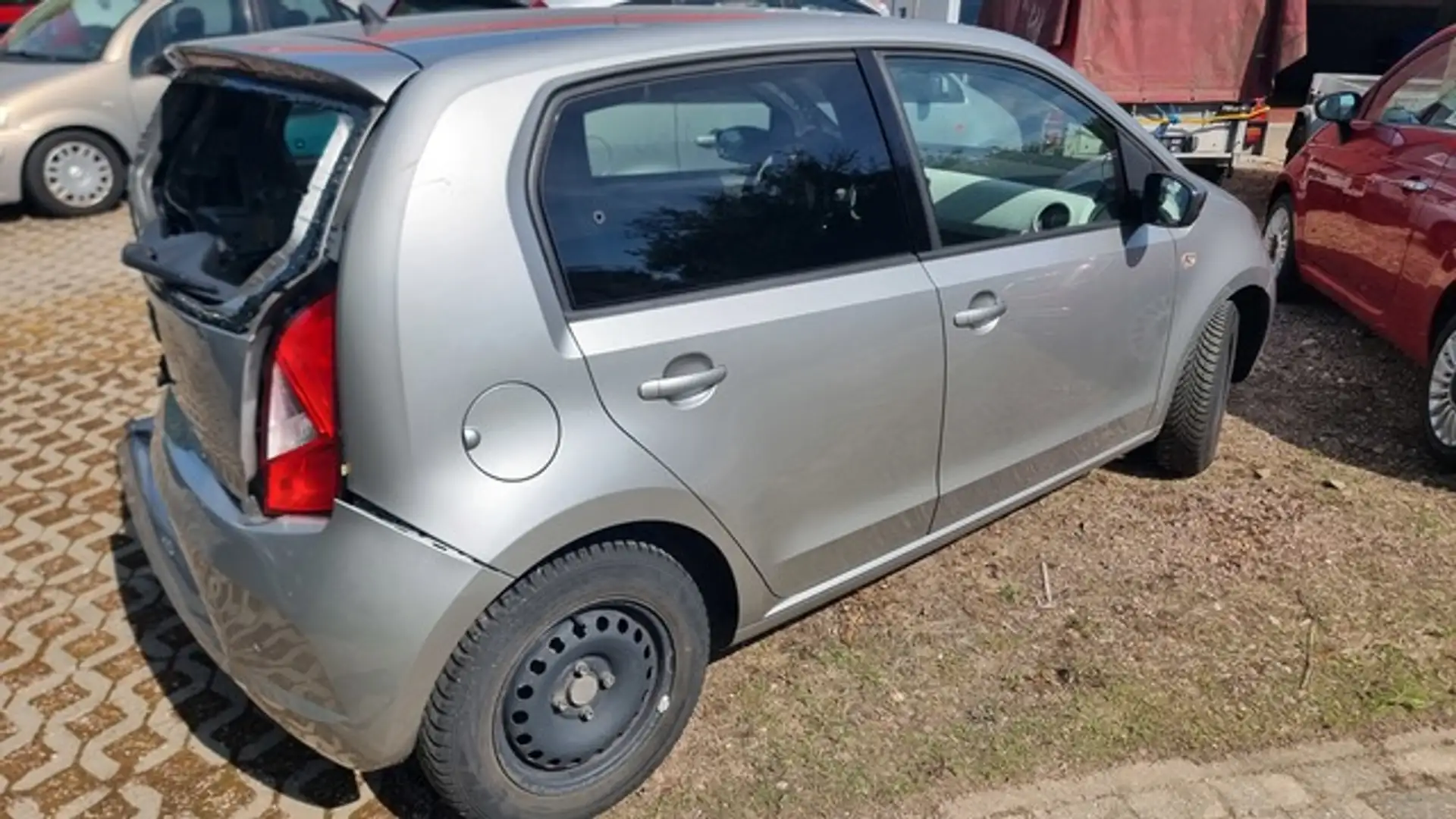 SEAT Mii 5-türig Heckschaden hinten li.+ innen leer Grau - 2
