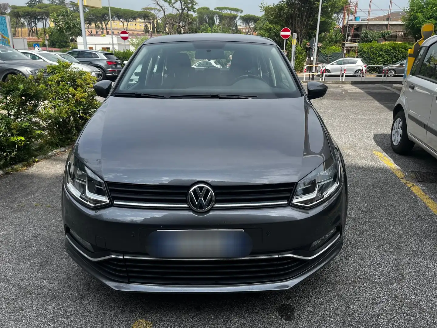 Volkswagen Polo Polo 5p 1.2 tsi bm Comfortline Gris - 1