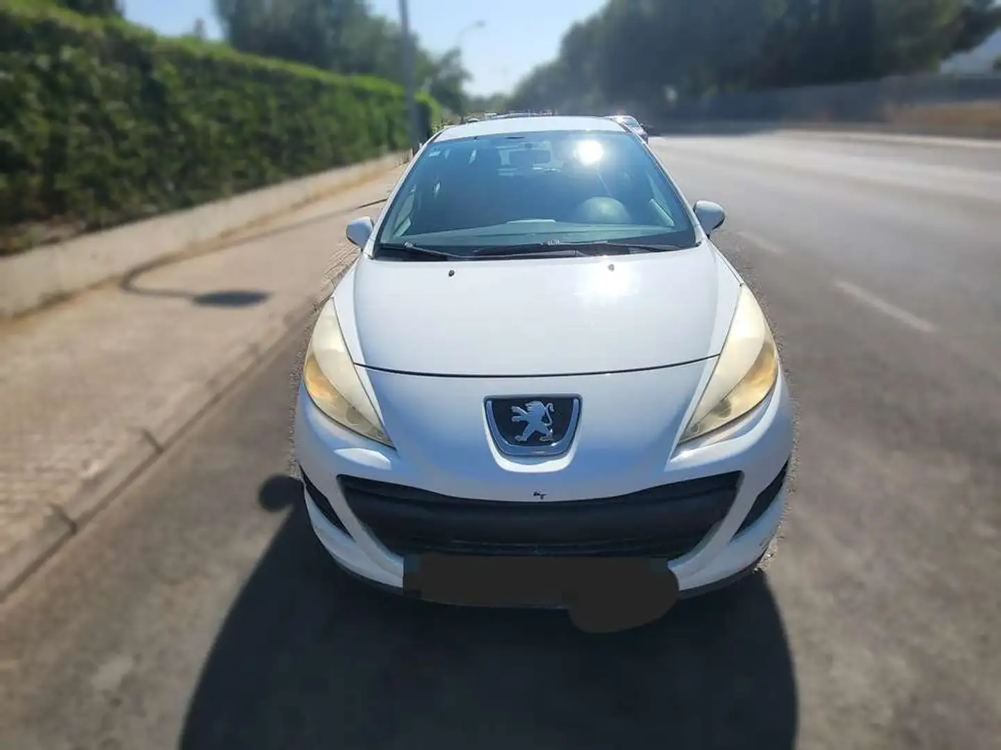 Peugeot 207 Confort 1.4 75 Blanco - 2
